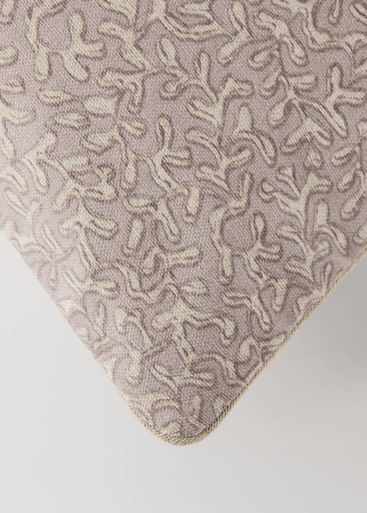 Natural printed cotton cushion cover 30x50 cm — Lilac
