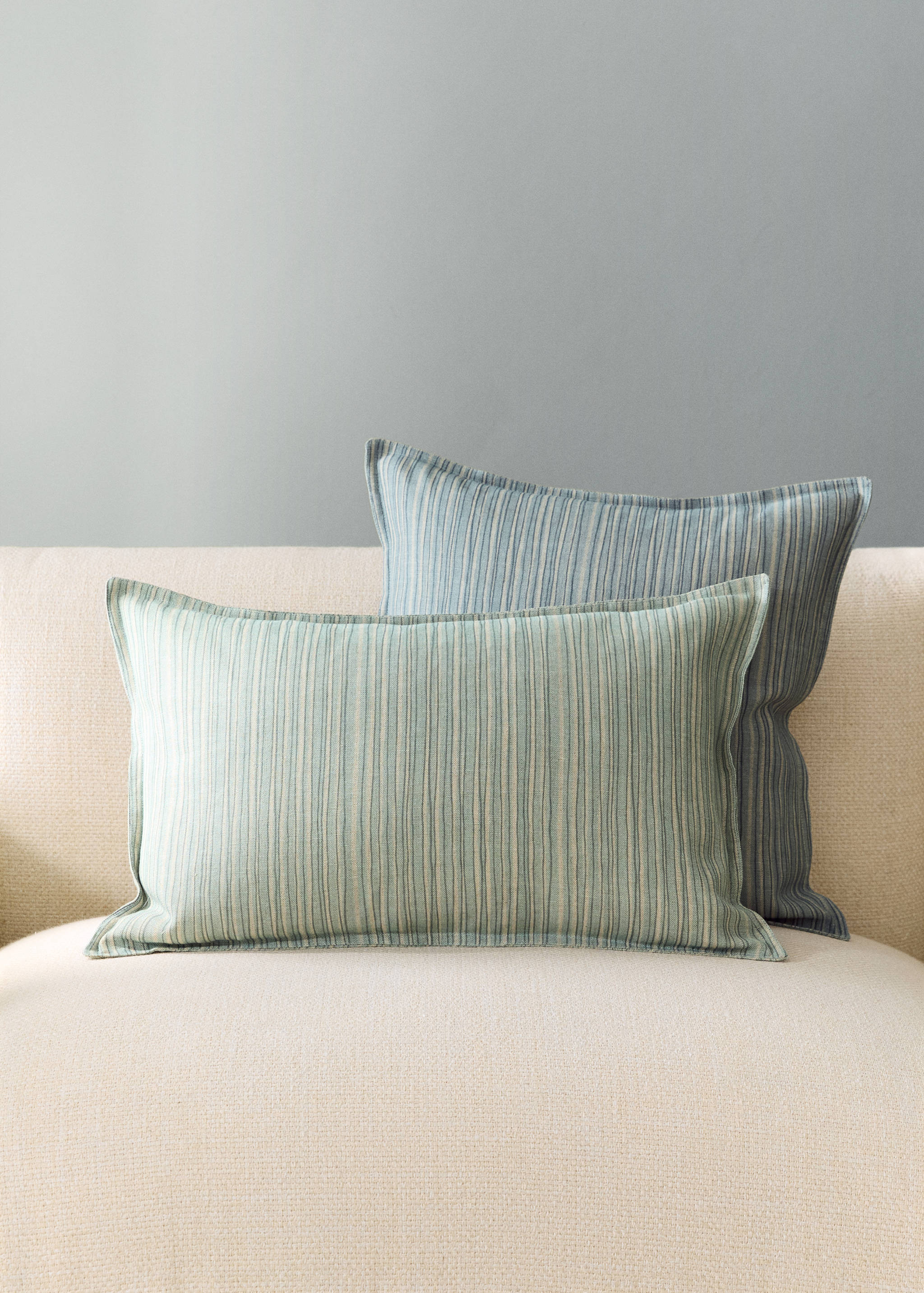 Linen cotton cushion cover with fine stripe 40x60cm - General plane
