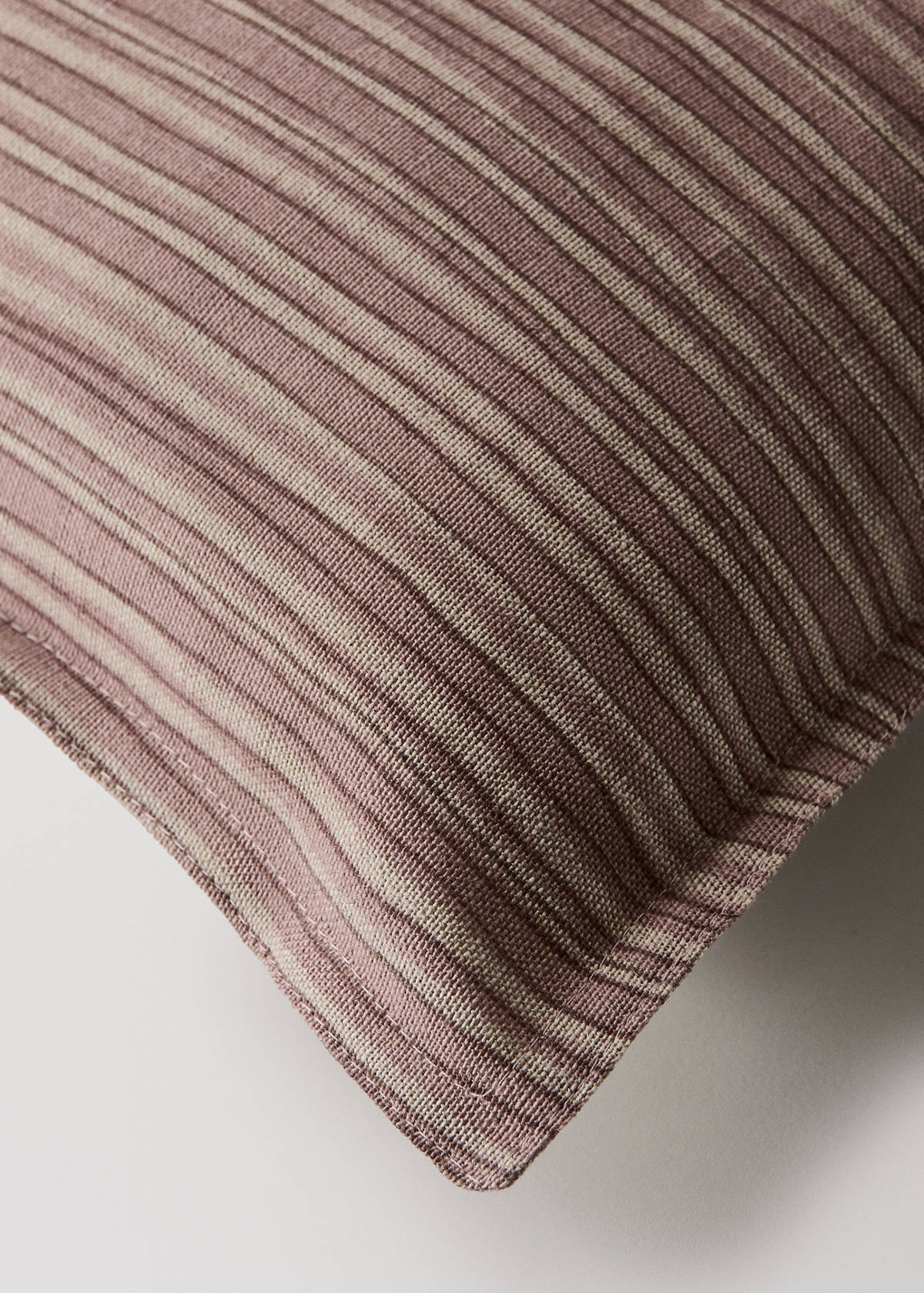 Linen and cotton cushion cover, thin stripe, 40x60 cm — Pink