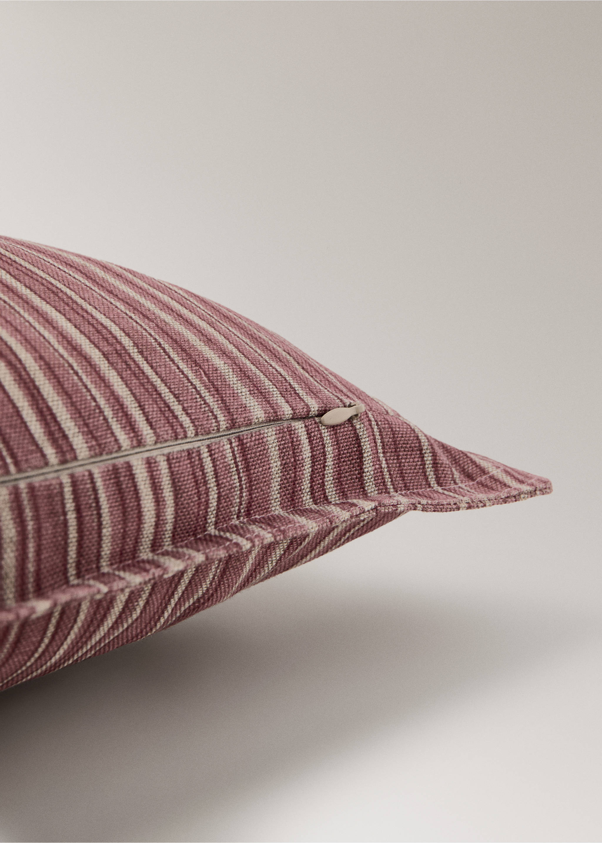 Linen cotton cushion cover with fine stripe 50x50 cm - Details of the article 2, Medium Pink. Ref: 27003371-00.
