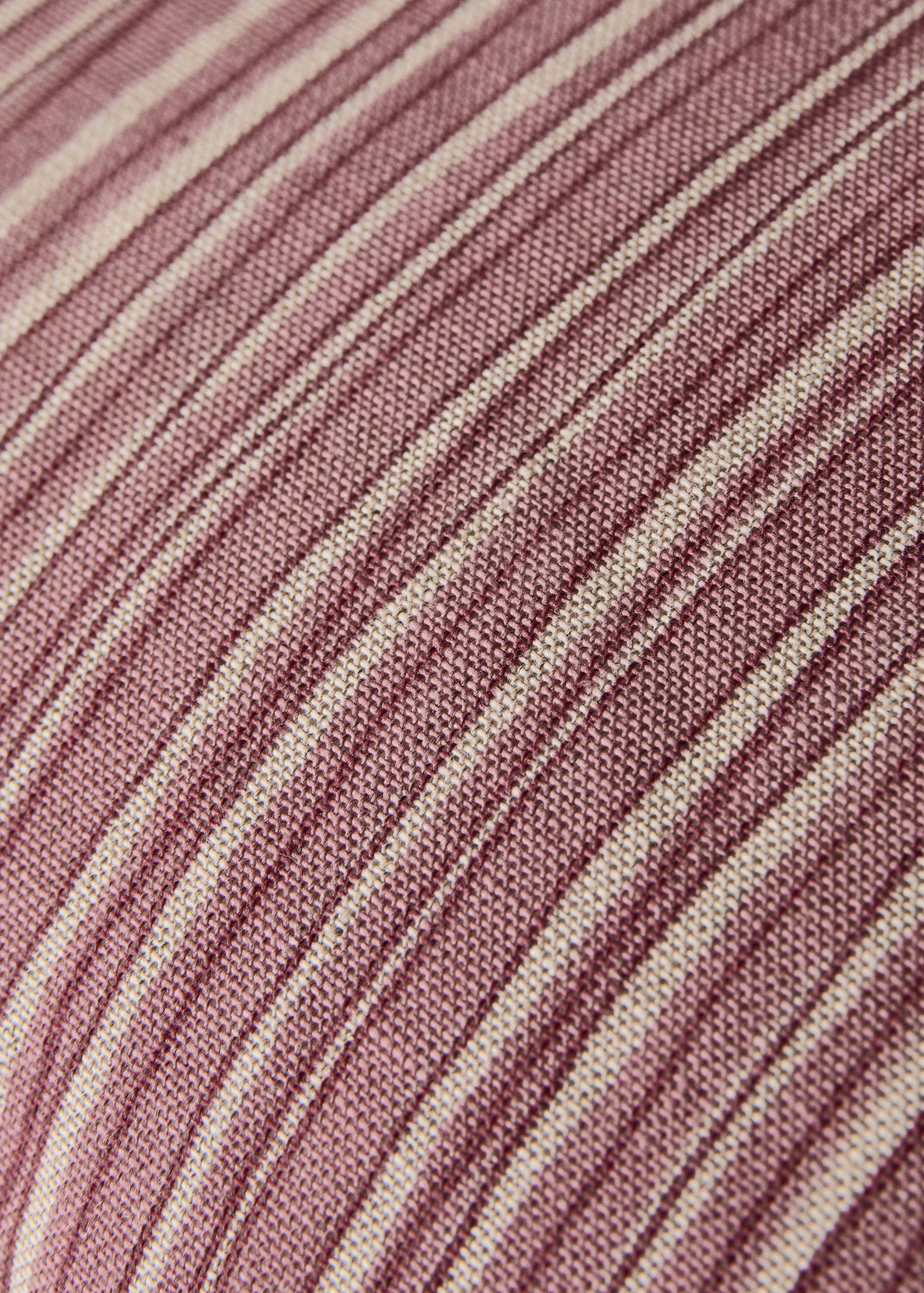 Linen cotton cushion cover with fine stripe 50x50 cm - Details of the article 3