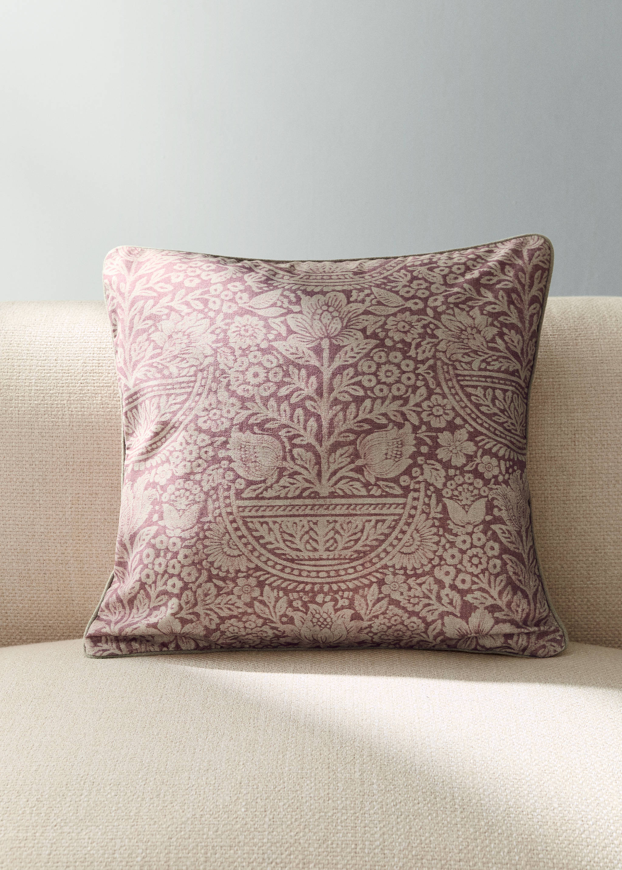 Floral cotton cushion cover 50x50 cm - General plane