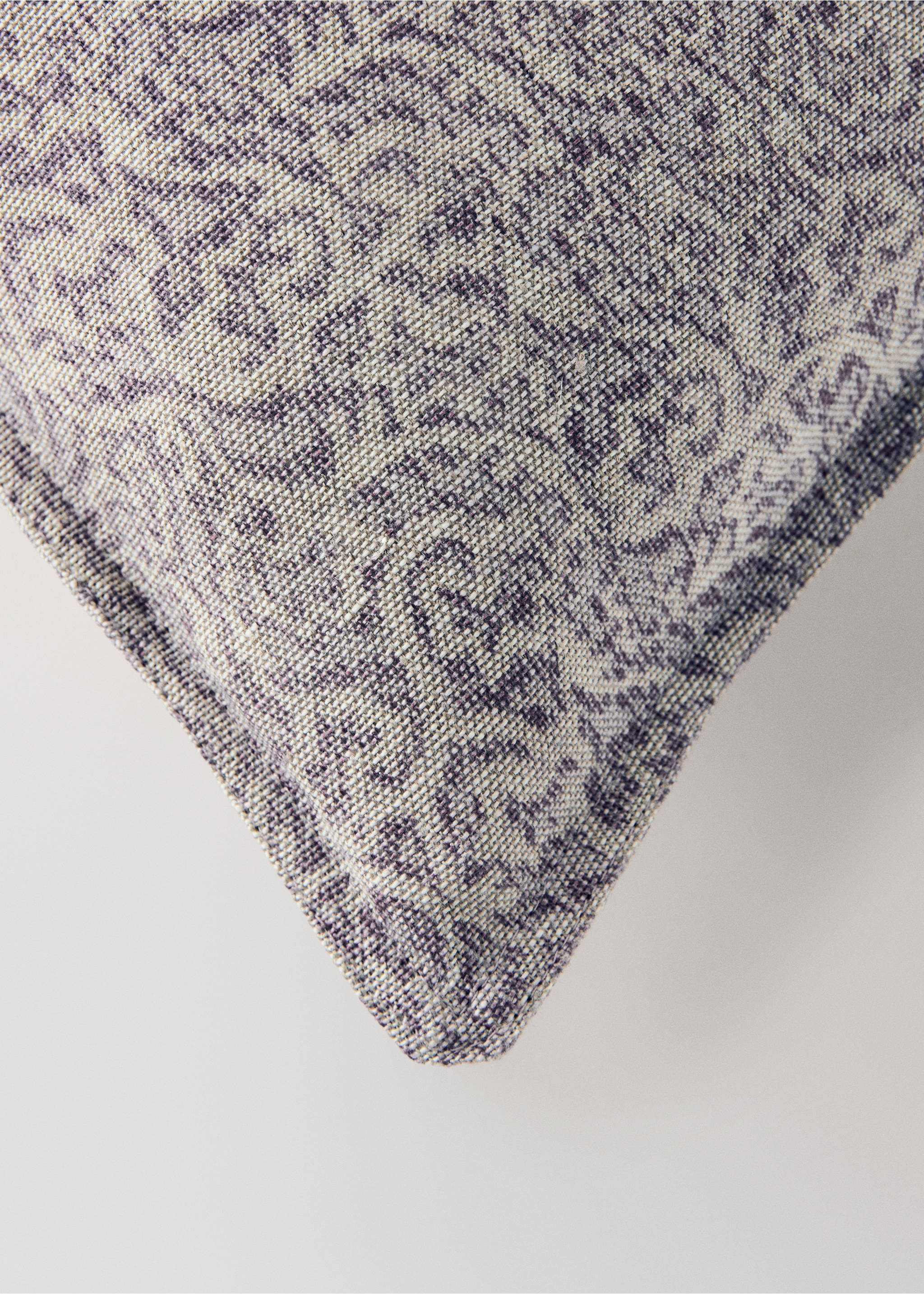 Printed cotton-linen cushion cover 40x60cm - Details of the article 1, Lilac. Ref: 27003374-00.
