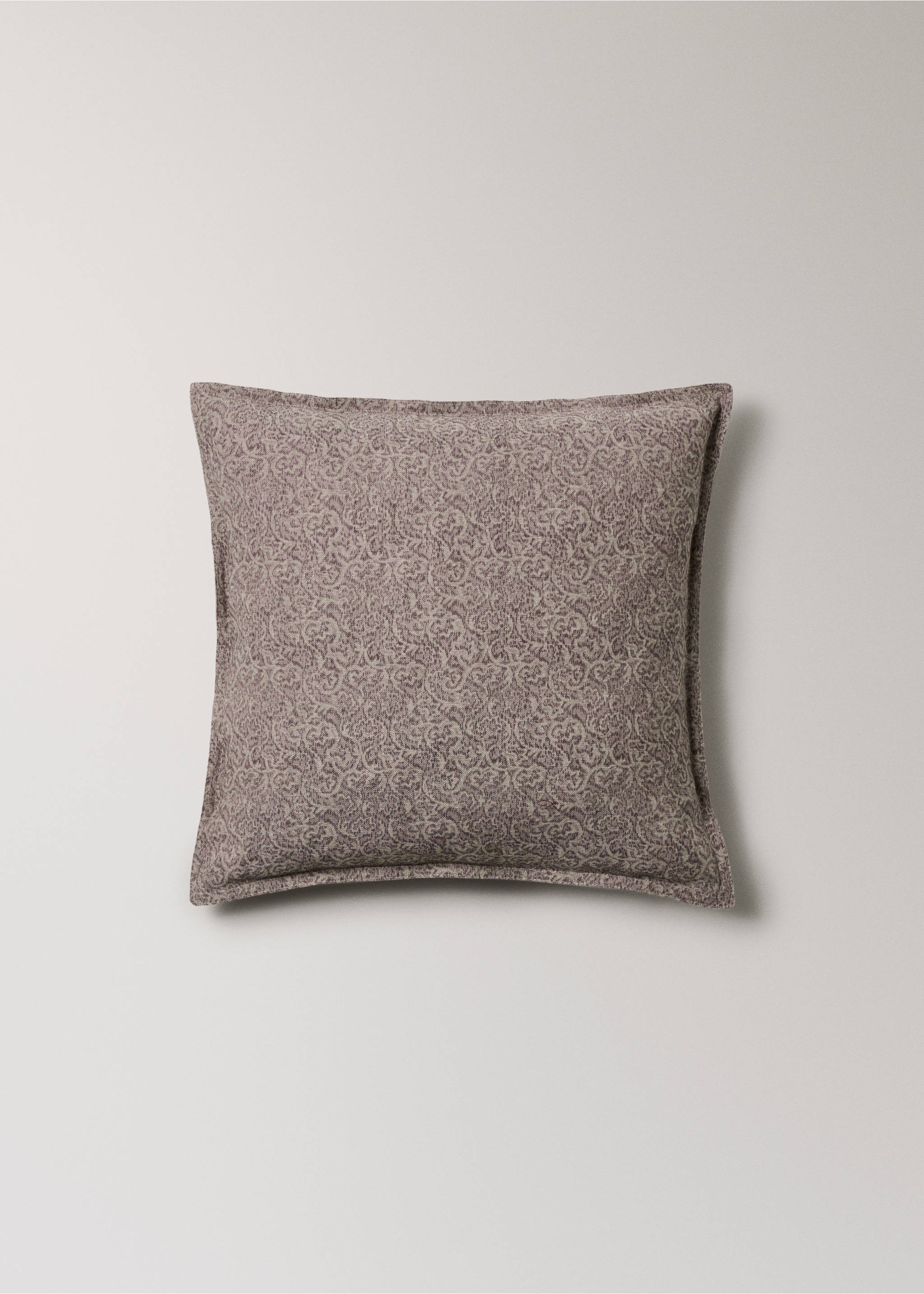 Linen cotton cushion cover with double topstitching 50x50 cm - Article without model, Purple. Ref: 27003375-00.