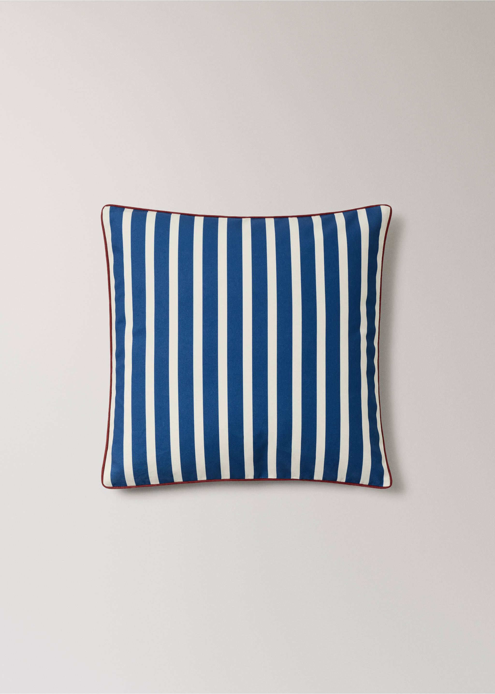 Striped cotton cushion cover with contrast piping 50x50 cm - Article without model, Blue. Ref: 27003378-00.