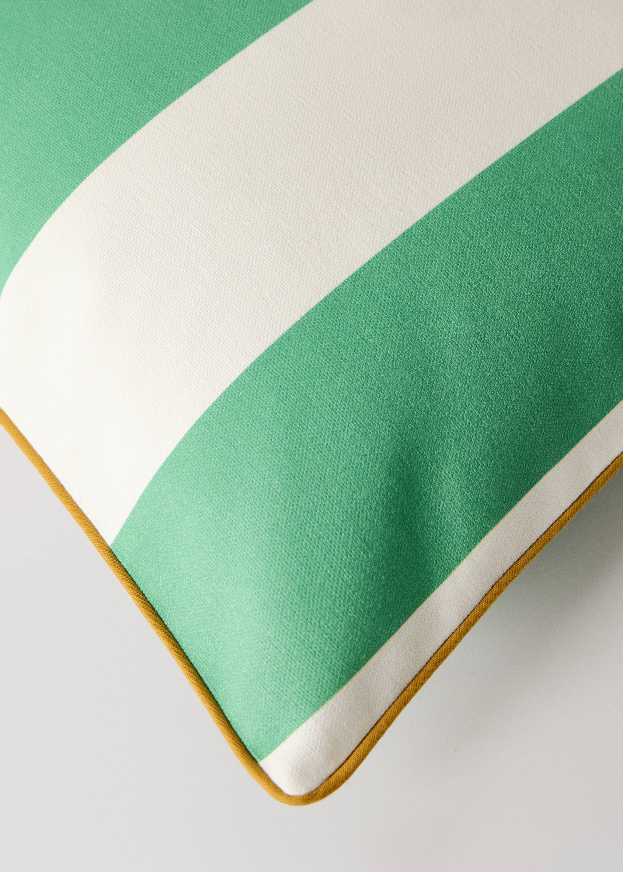 Thick striped cotton cushion cover with piping 40x60 cm - Details of the article 1, Green. Ref: 27003379-00.