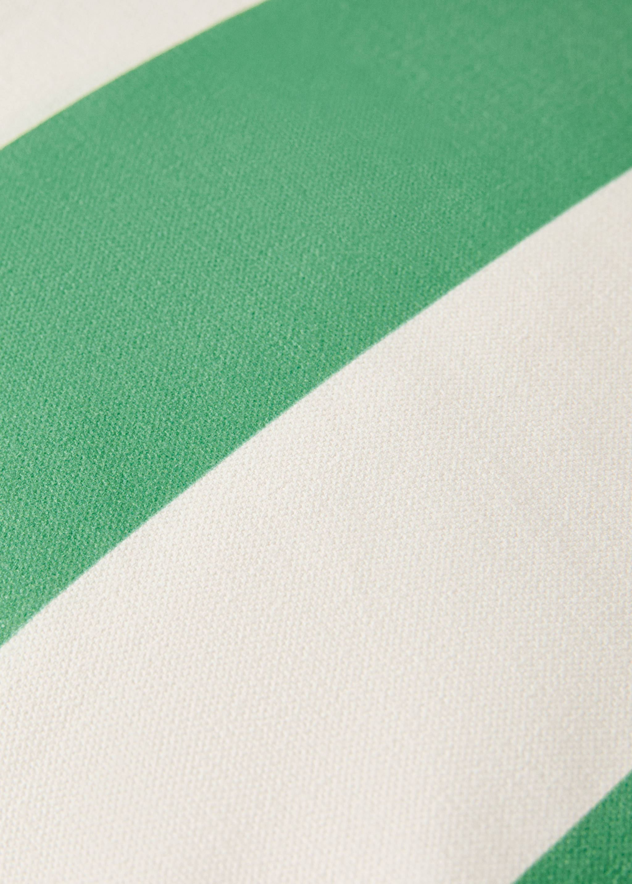 Thick striped cotton cushion cover with piping 40x60 cm - Details of the article 3