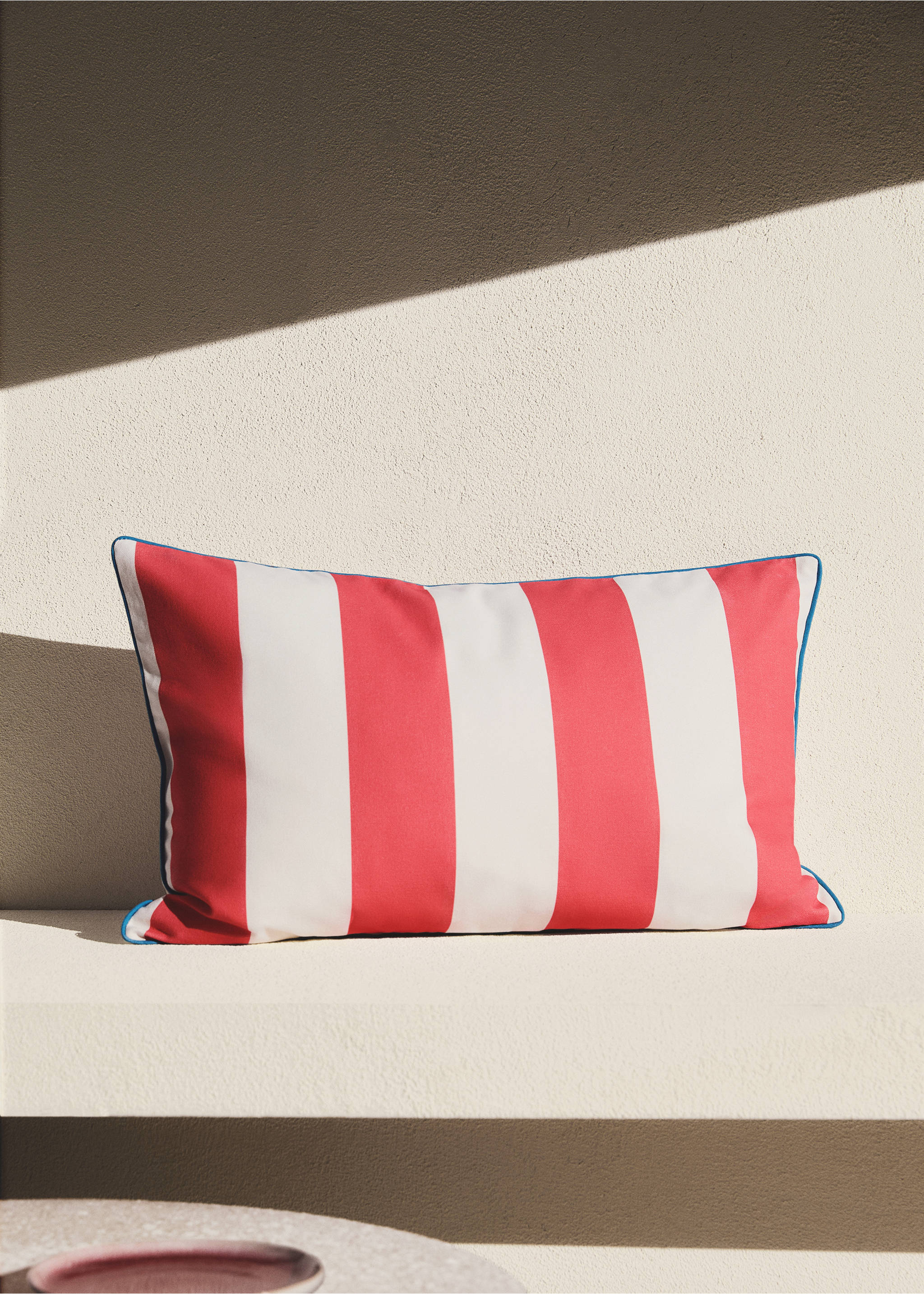 Thick striped cotton cushion cover with piping 40x60 cm - General plane, Red. Ref: 27003379-00.