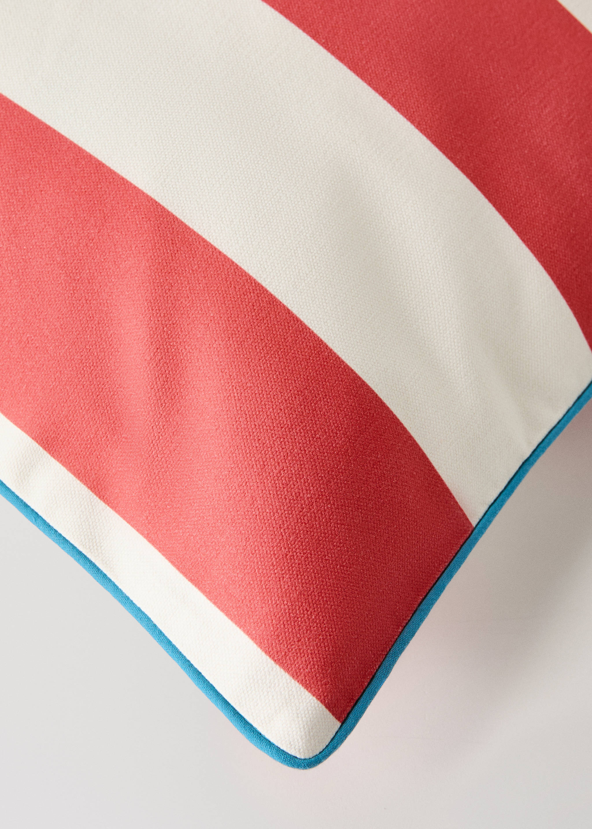 Thick striped cotton cushion cover with piping 40x60 cm - Details of the article 1