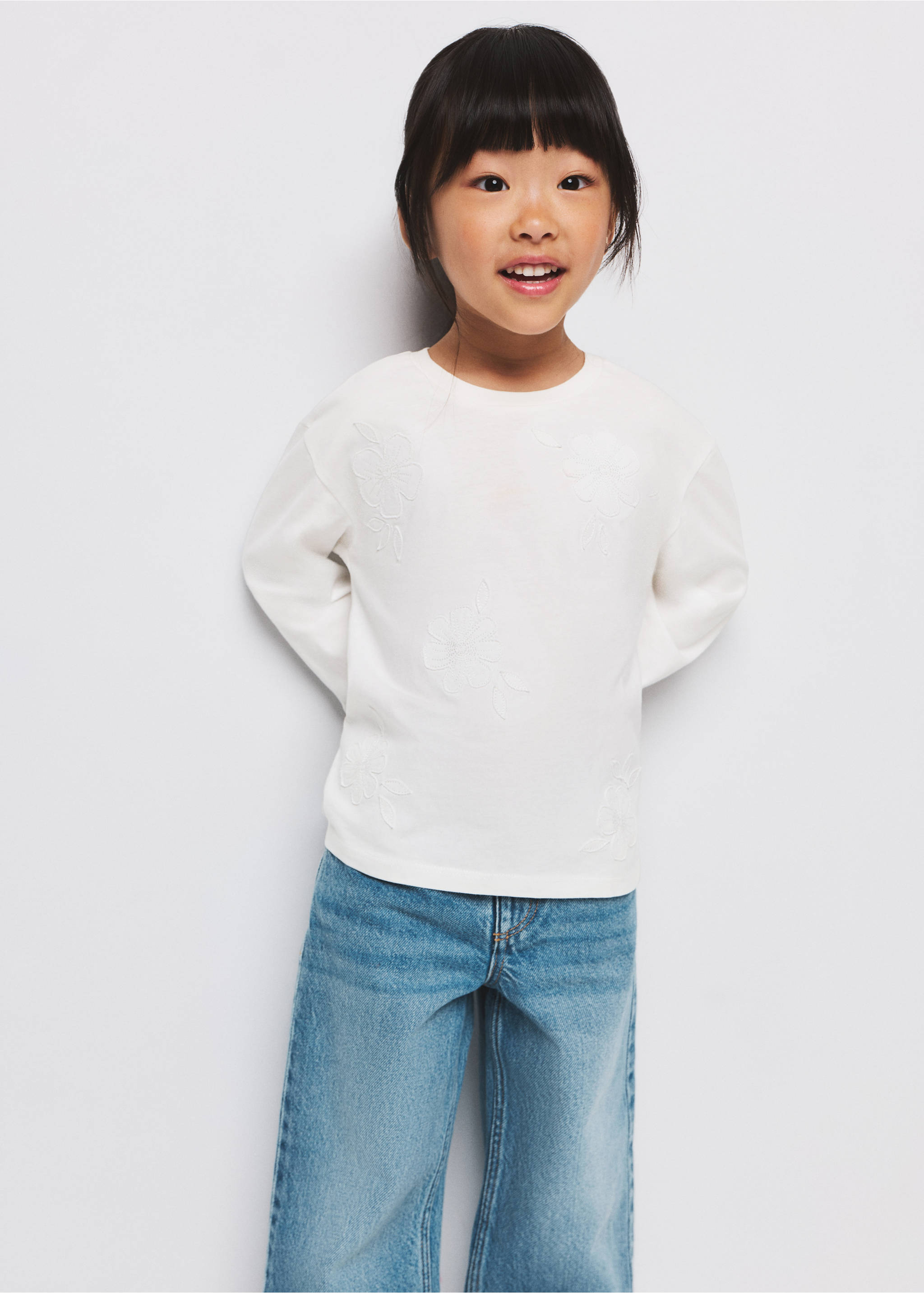 Camiseta algodón bordado floral - Plano medio, Blanco roto. Ref: 27003722-00.