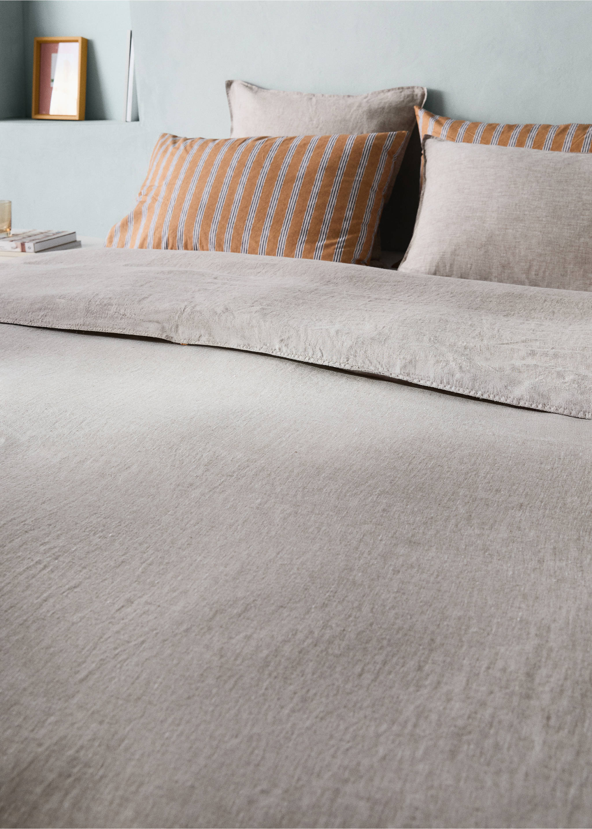 Linen yarn-dyed duvet cover Bed 180/200 cm - Details of the article 7, Tobacco Brown. Ref: 27003740-00.