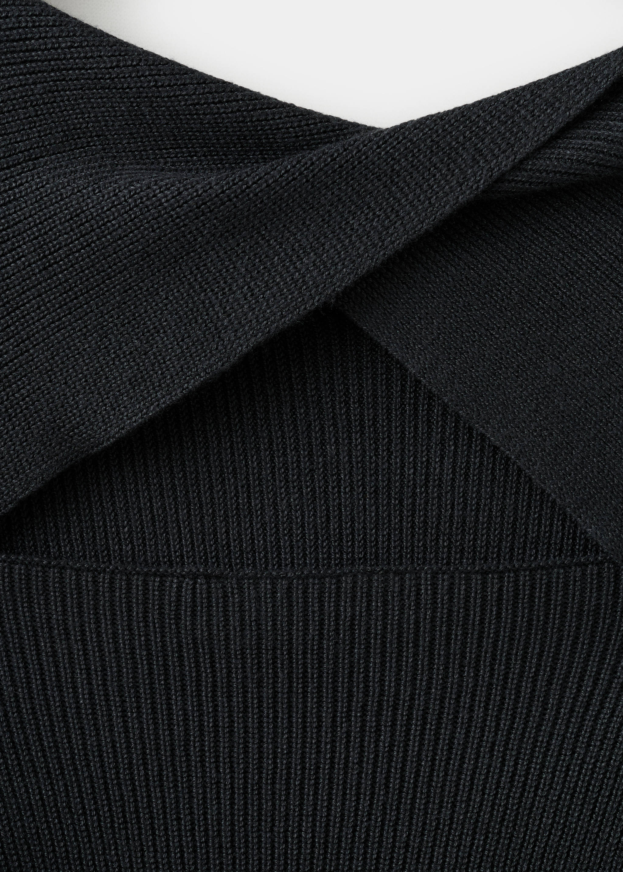 Трикотажный топ с воланами - Деталь изделия 0