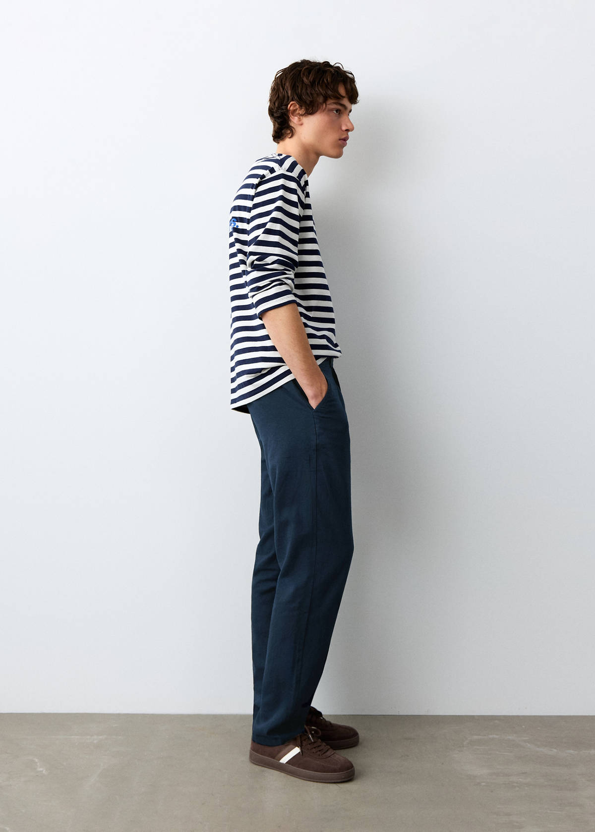 Straight cotton-linen trousers — Navy