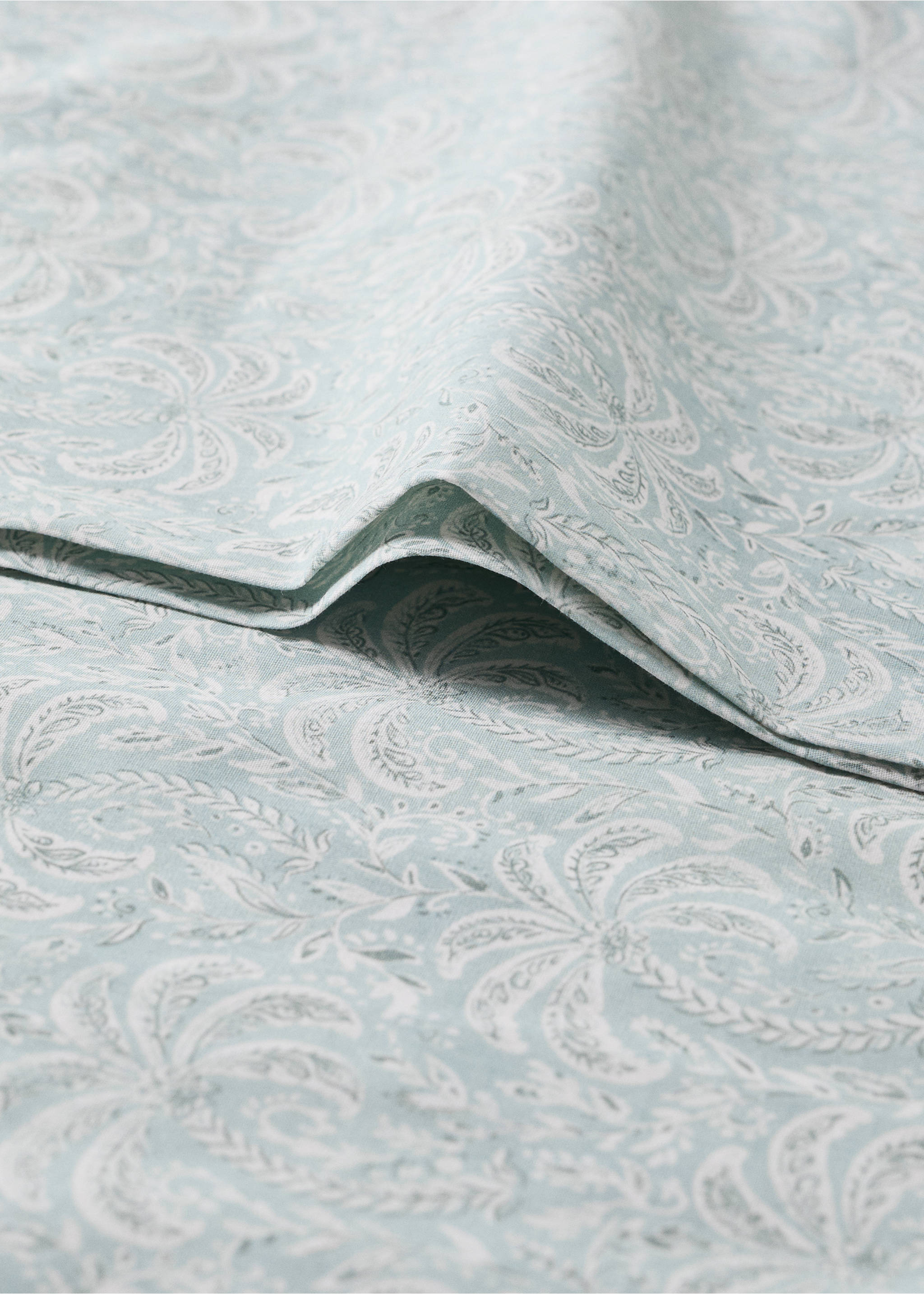 Percale cotton palm tree pillow cover 45x110 cm - Details of the article 2, Pastel Green. Ref: 27004076-00.