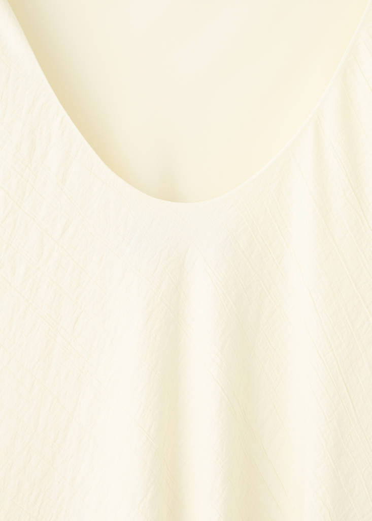 Open-back textured dress — Ecru