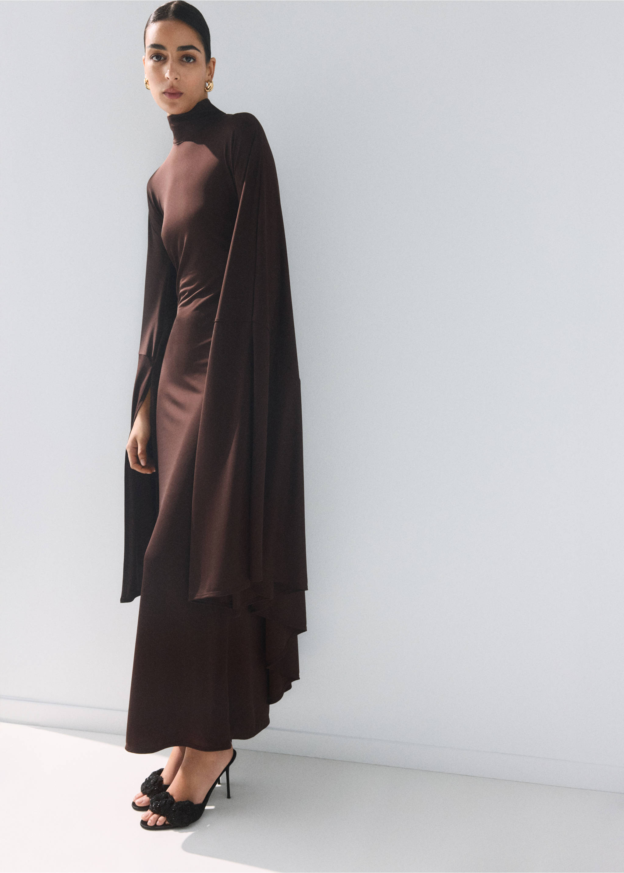 Long-sleeved slit dress - General plane, Chocolate. Ref: 27004096-00.