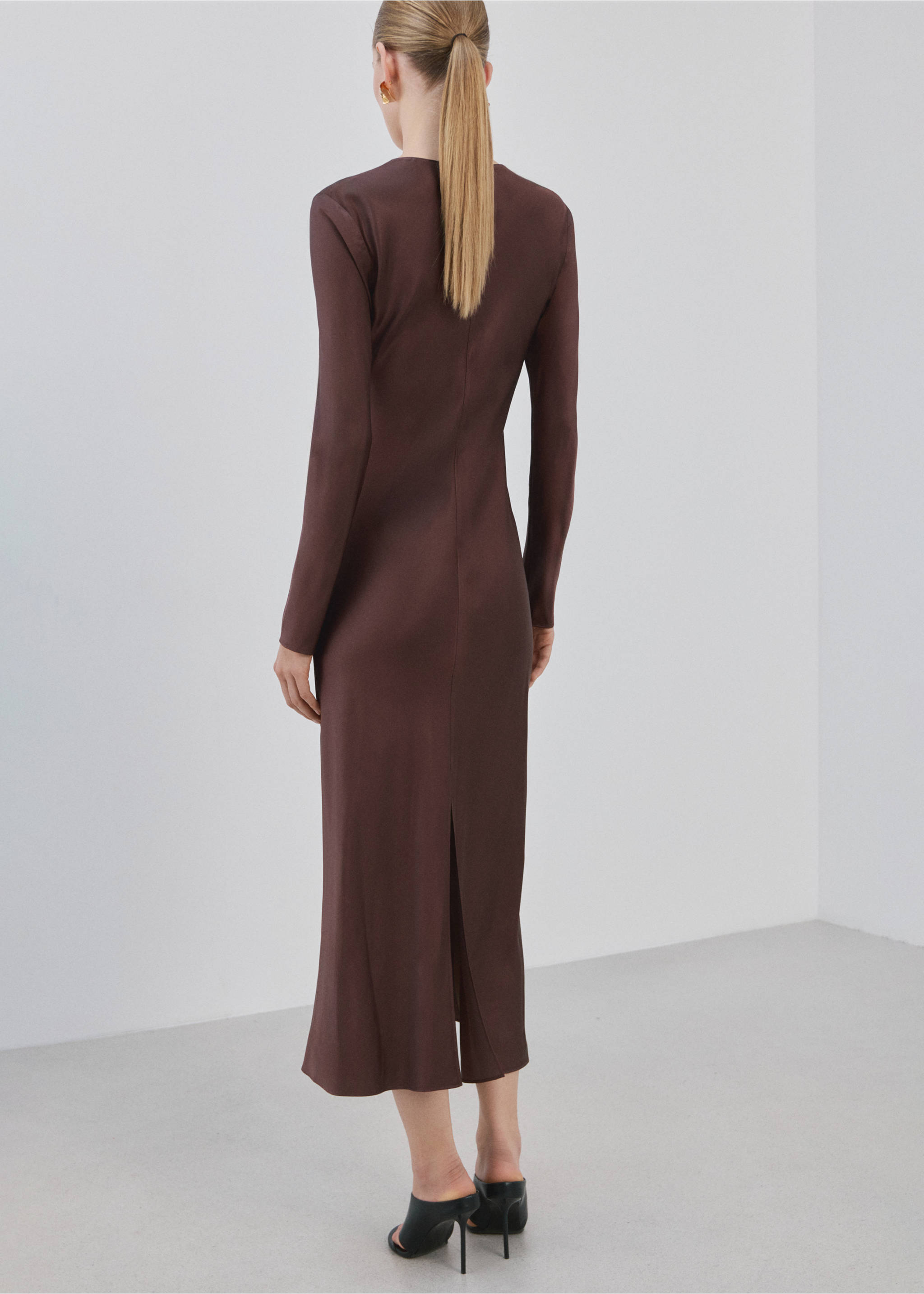 Long flared dress - Reverse of the article, Brown. Ref: 27004098-00.