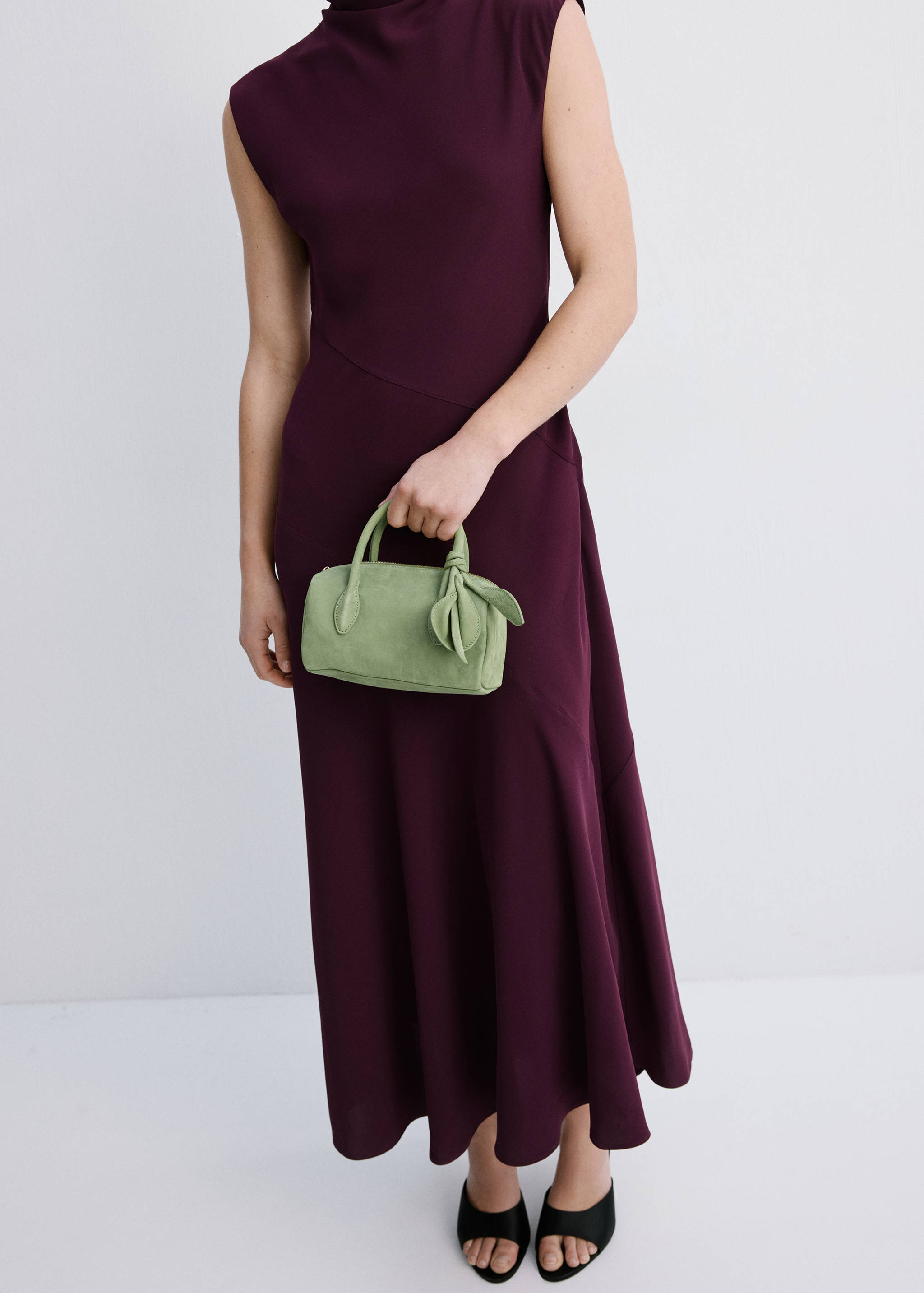 Long dress with draped neck - Medium plane