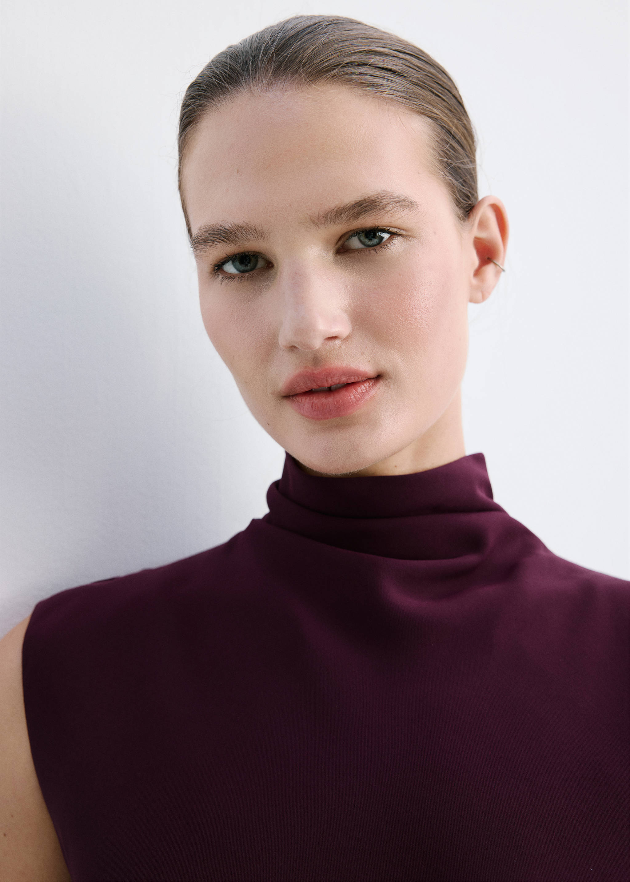 Long dress with draped neck - Details of the article 1