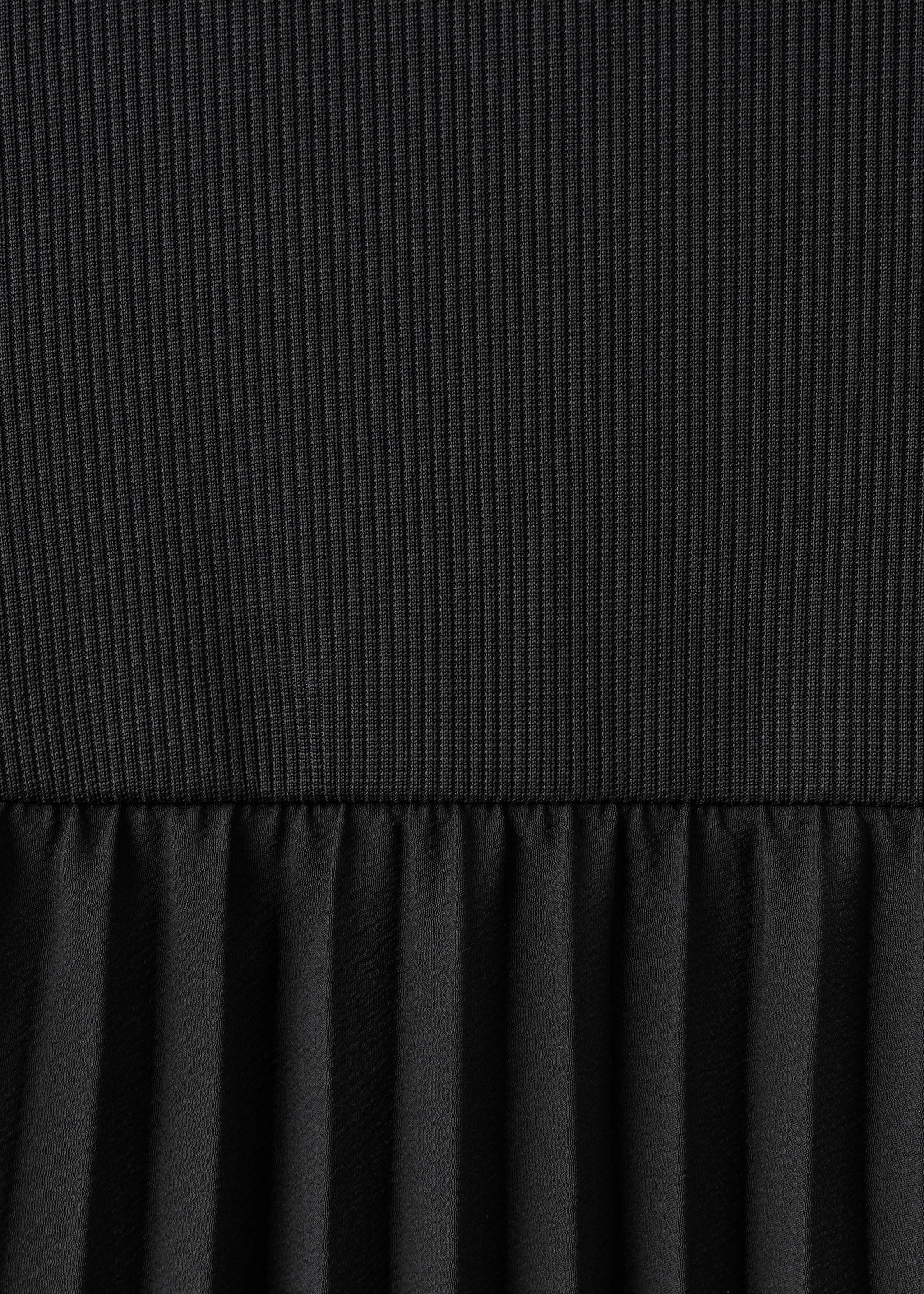 Pleated long dress - Details of the article 8, Black. Ref: 27004102-00.