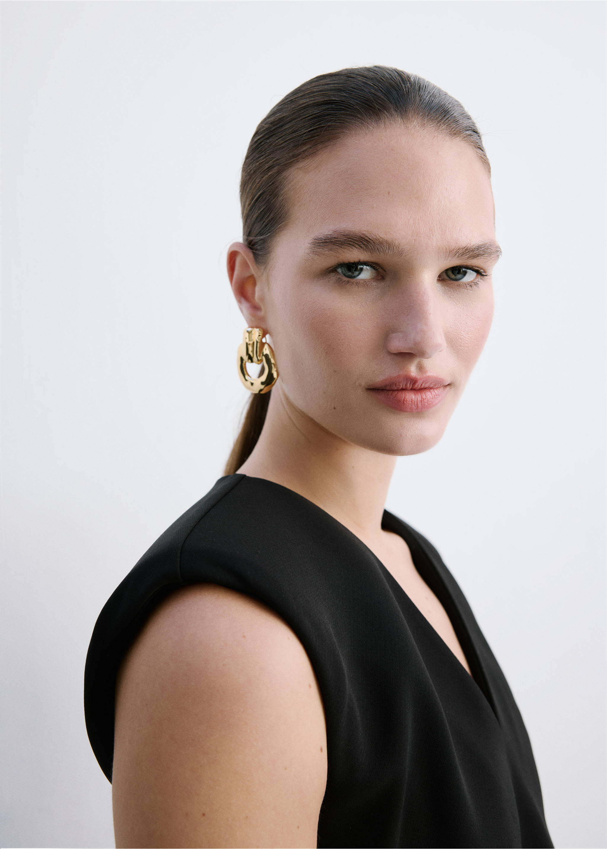 Robe courte évasée - Détail de l'article 1, Noir. Ref: 27004103-00.