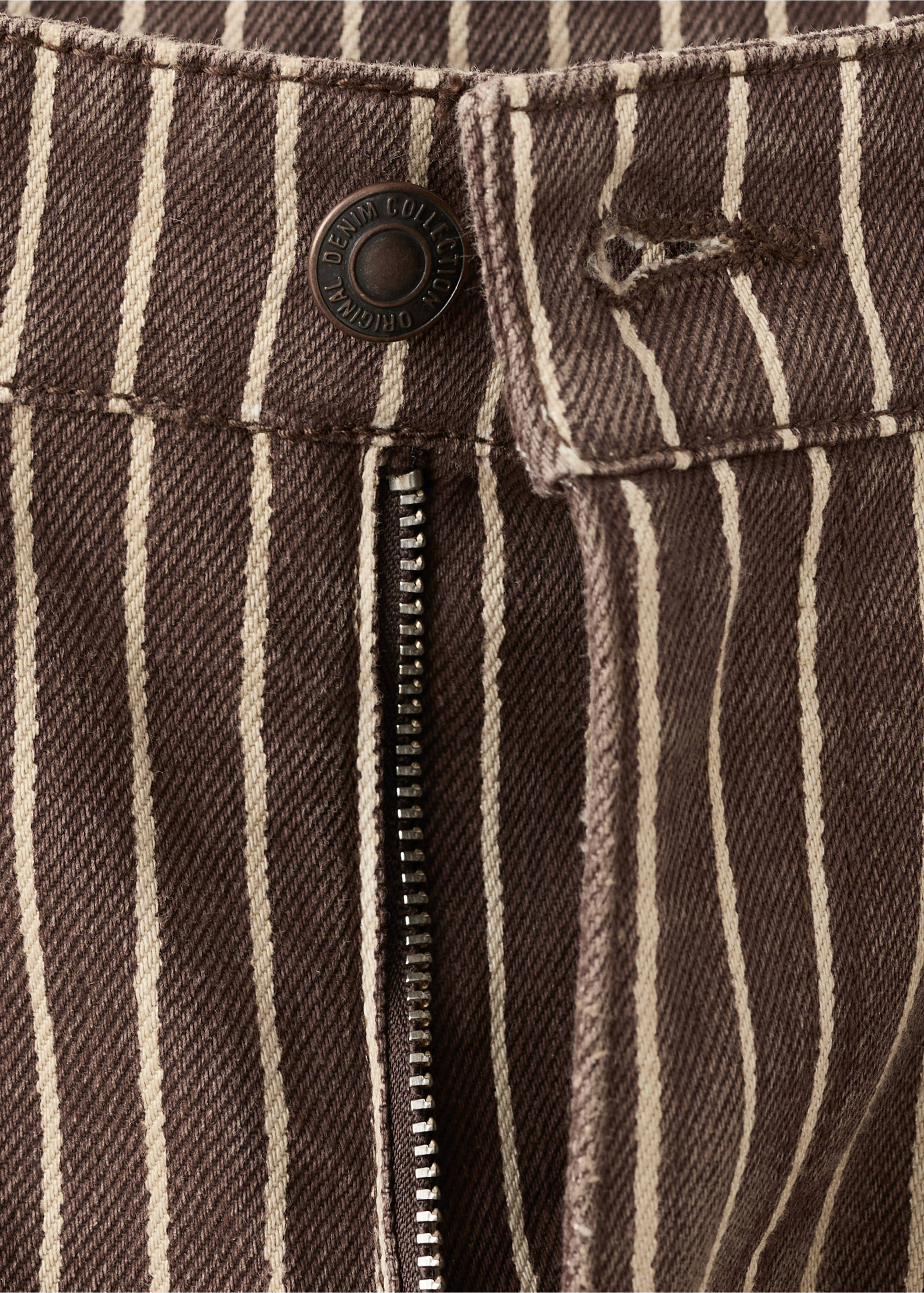 Wide leg striped jeans - Details of the article 8, Chocolate. Ref: 27004104-00.