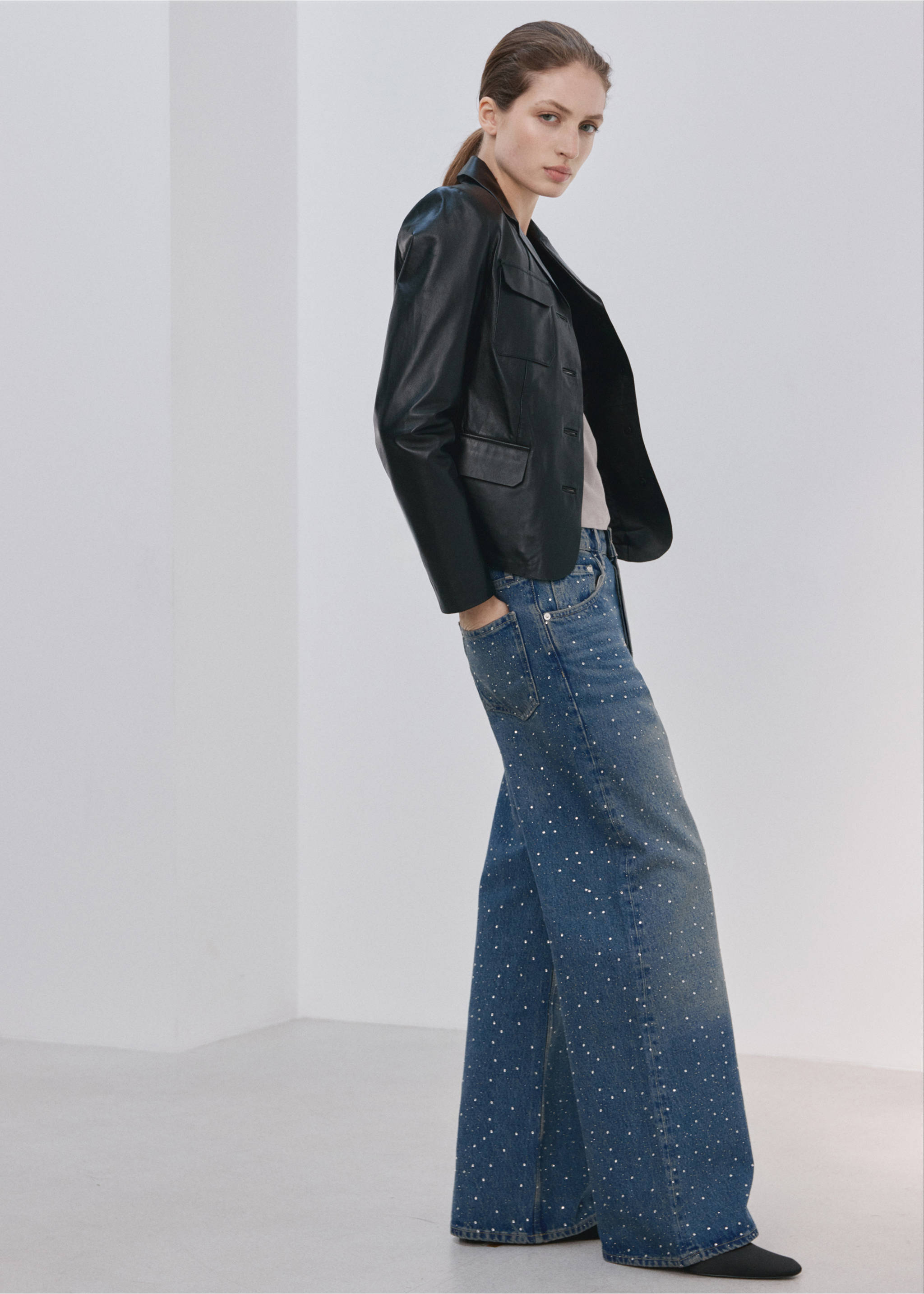 Wide leg jeans with rhinestones - General plane, Medium Blue. Ref: 27004107-00.