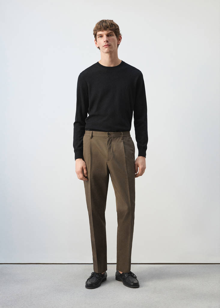 Regular-fit pleated trousers — Brown