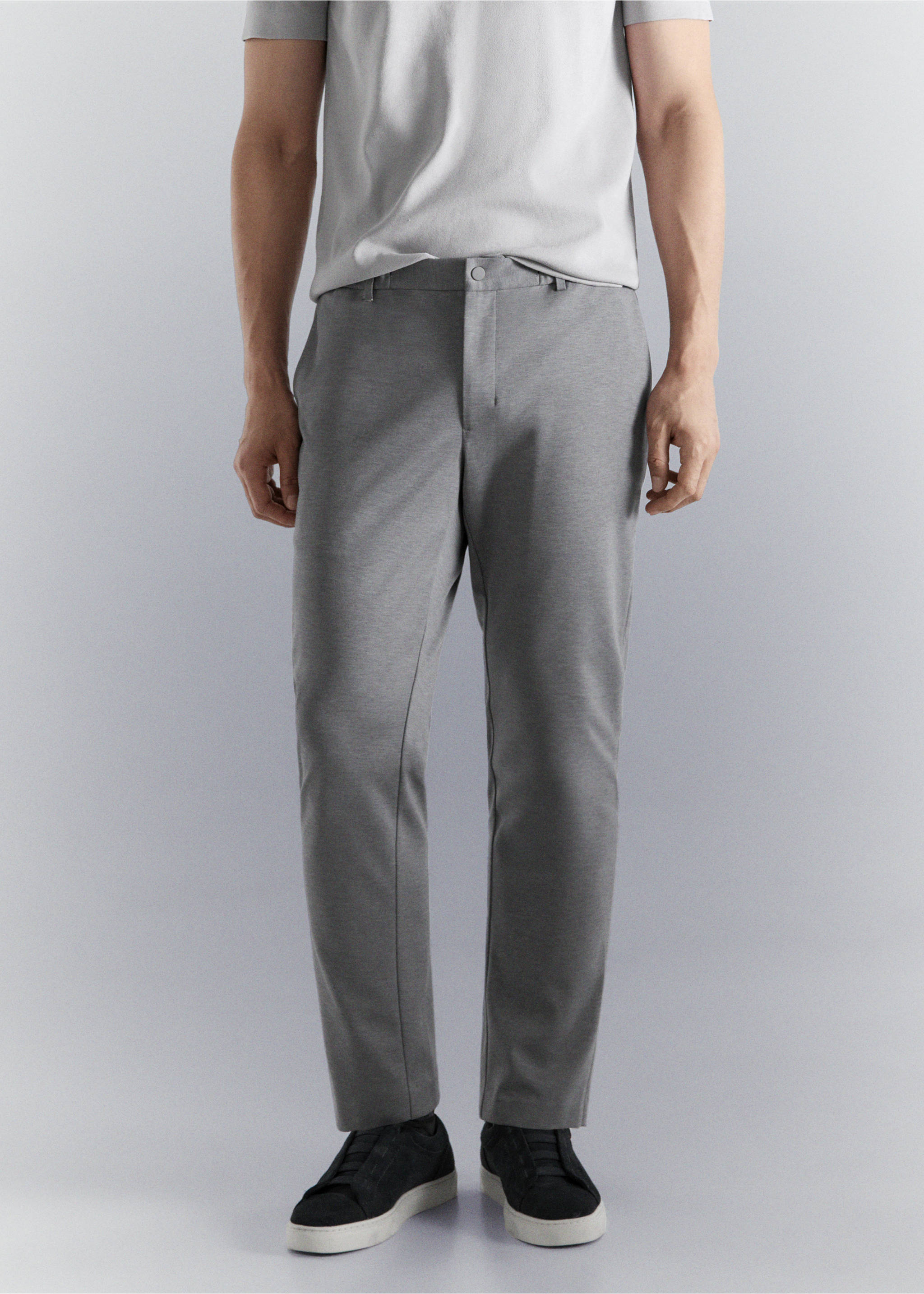 Pantalón chino comfort stretch - Plano medio, Gris. Ref: 27004415-00.
