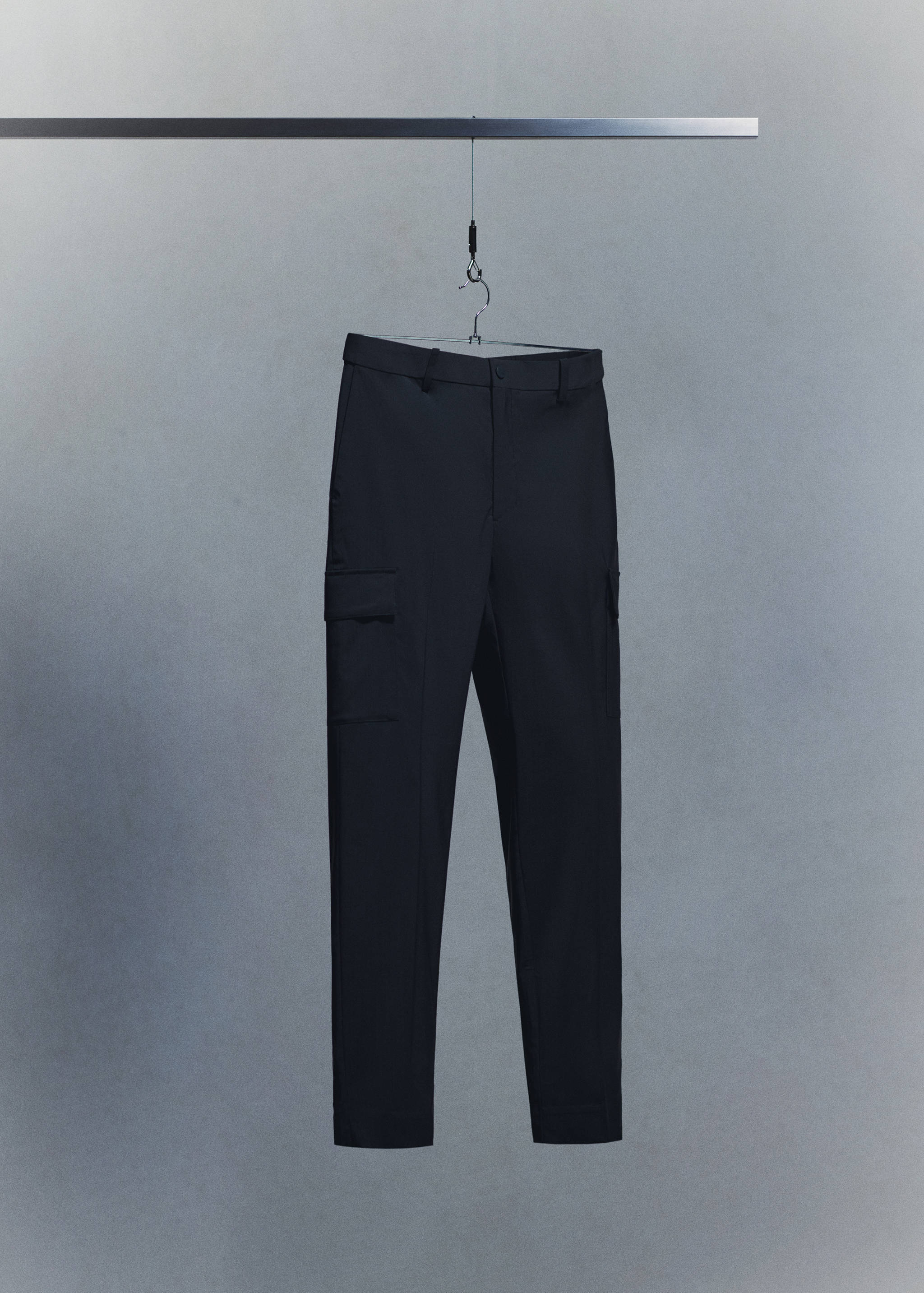 Slim fit comfort stretch cargo trousers - Details of the article 9