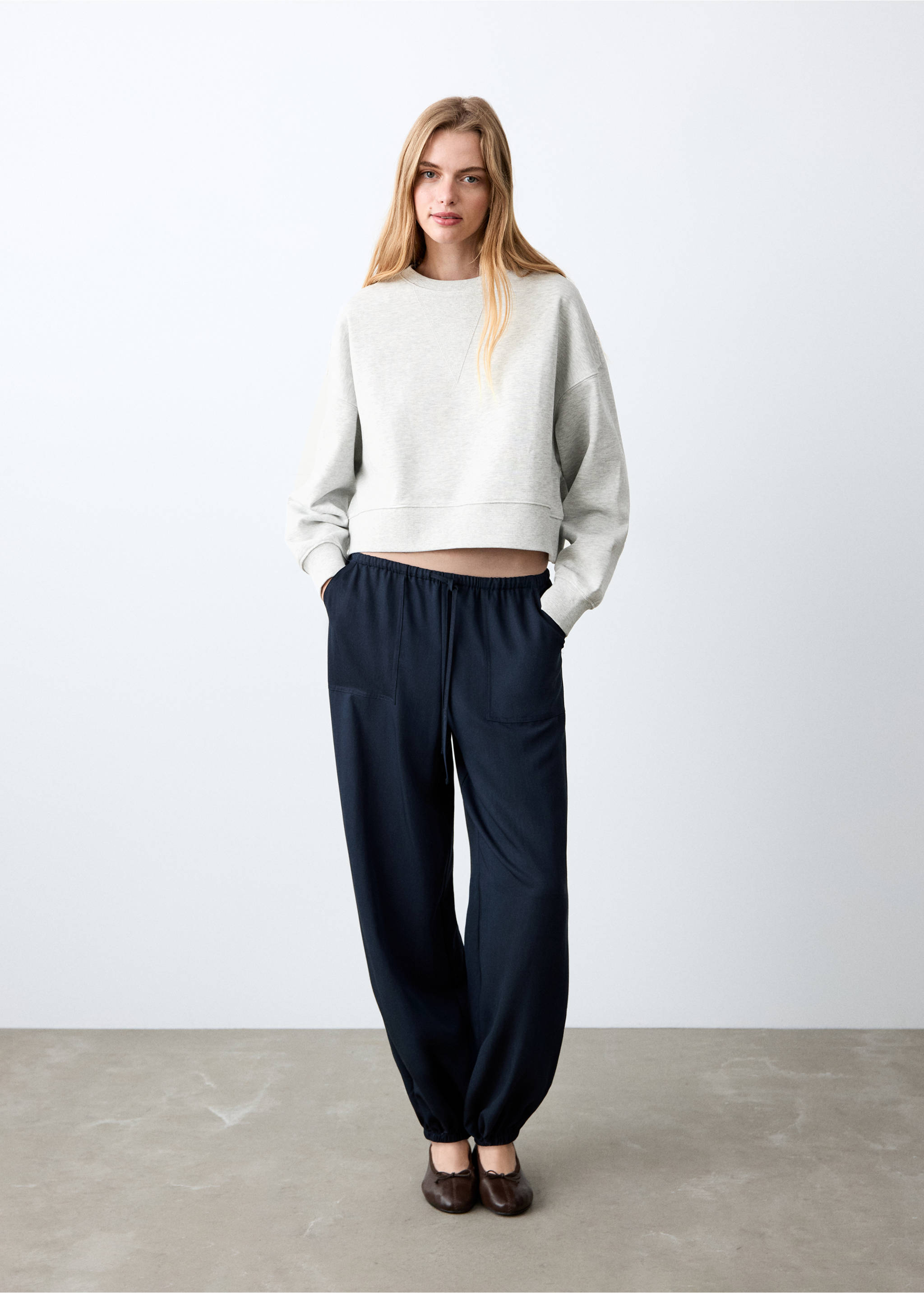 Sweat-shirt crop coton - Plan général, Gris chiné clair. Ref: 27004419-00.