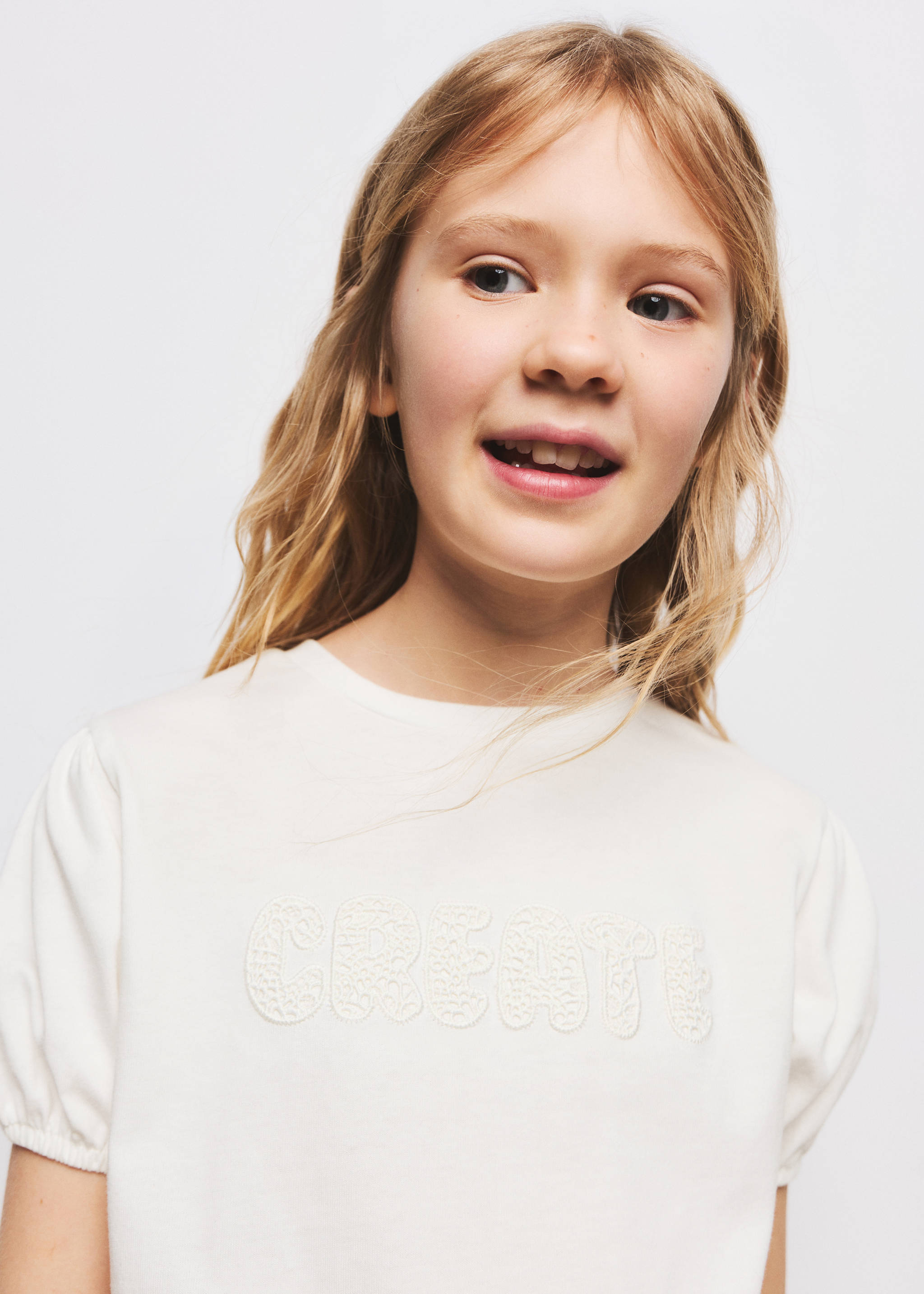 تي شيرت قطني مطرز - تفاصيل المنتج 1