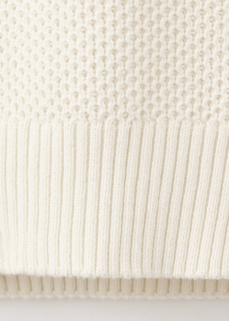 Medium-knit microstructure sweater — Ecru