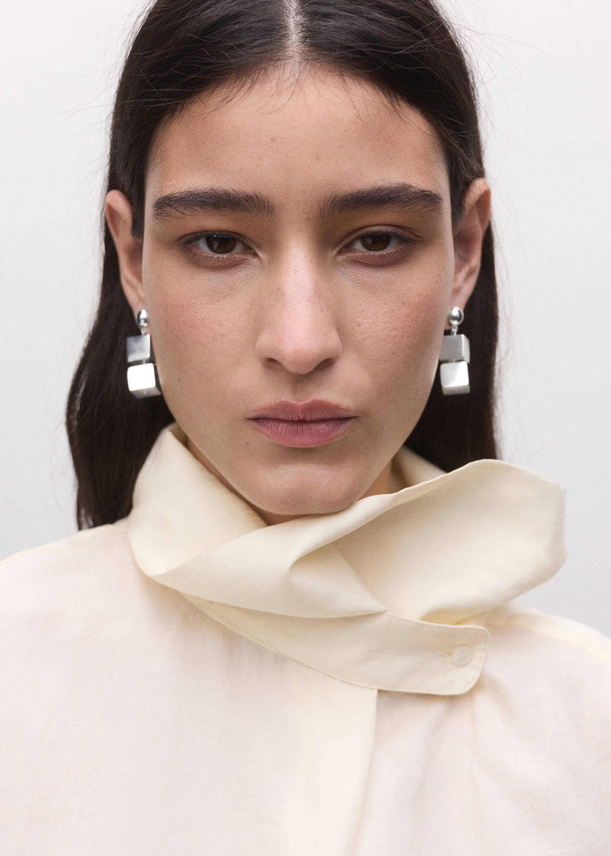 Dangling metallic cube earrings - General plane, Silver. Ref: 27004448-00.