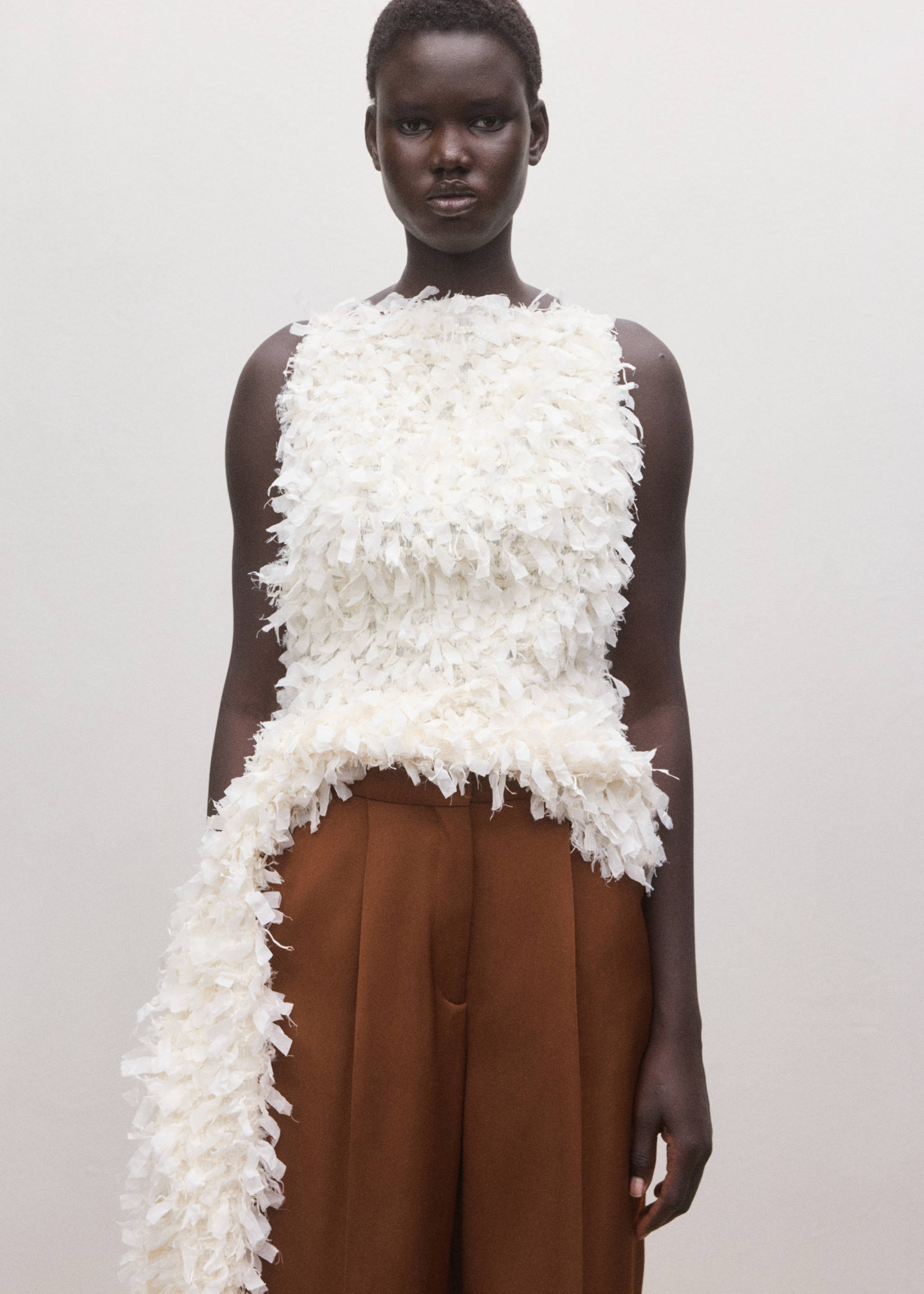 Straight low-rise suit trousers - Details of the article 1