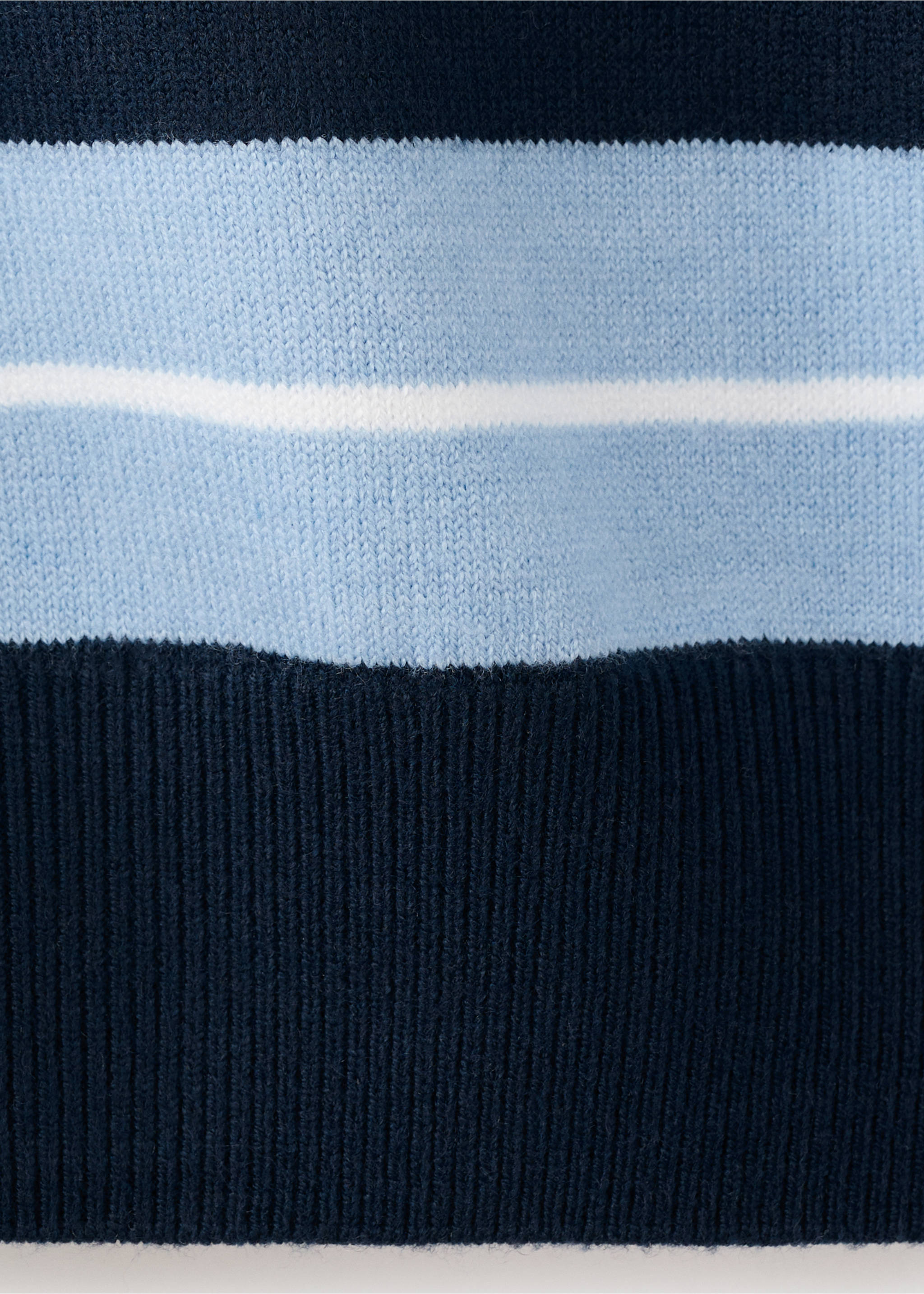 Pull-over en maille à rayures - Détail de l'article 8, Bleu marine foncé. Ref: 27004782-00.