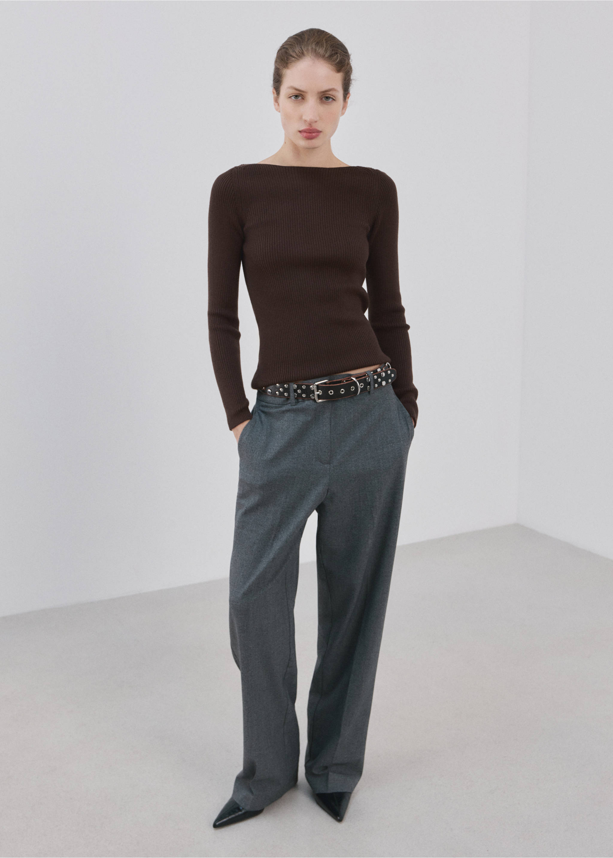 Boat-neck knitted sweater - General plane, Chocolate. Ref: 27004783-00.