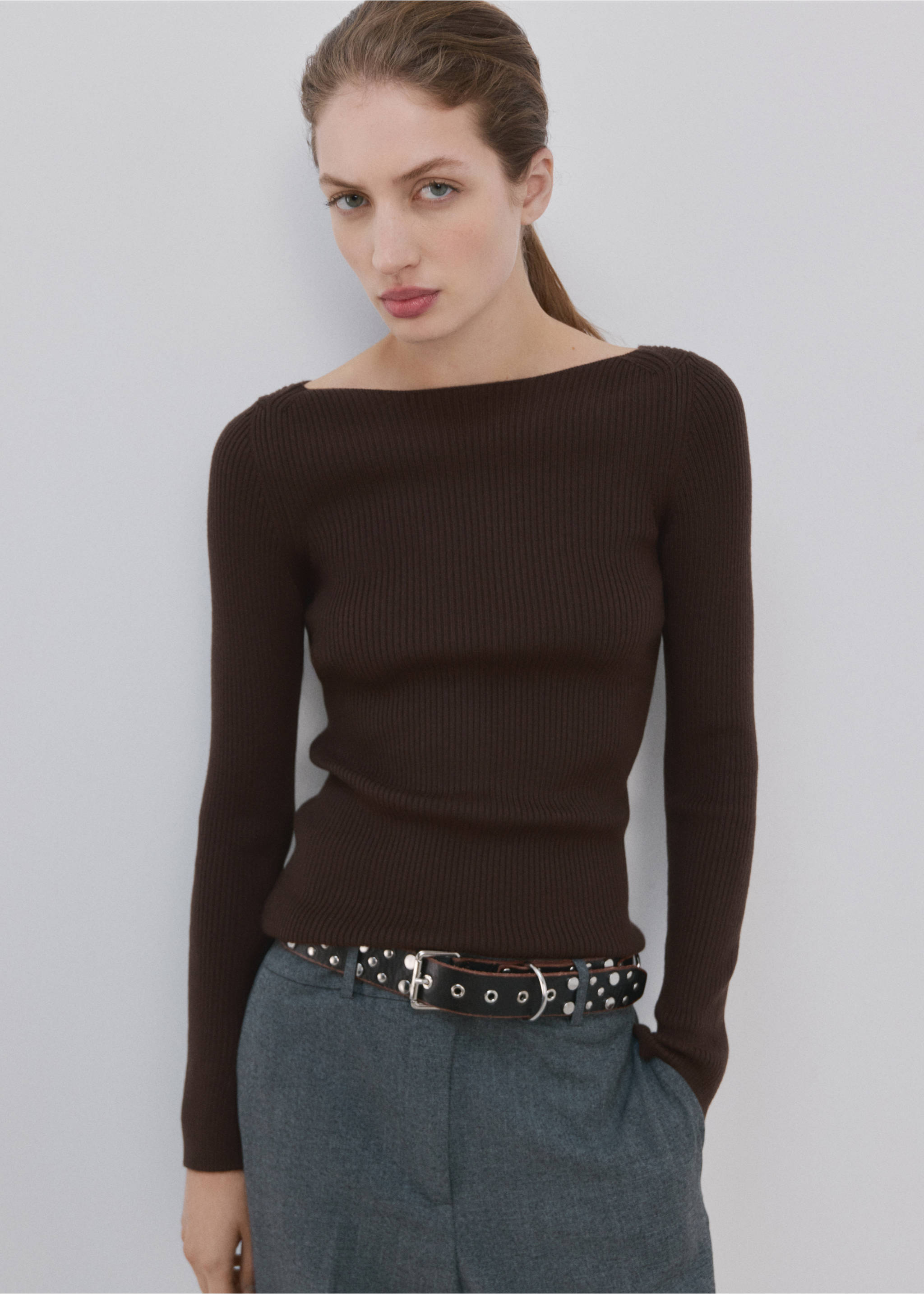 Boat-neck knitted sweater - Medium plane, Chocolate. Ref: 27004783-00.