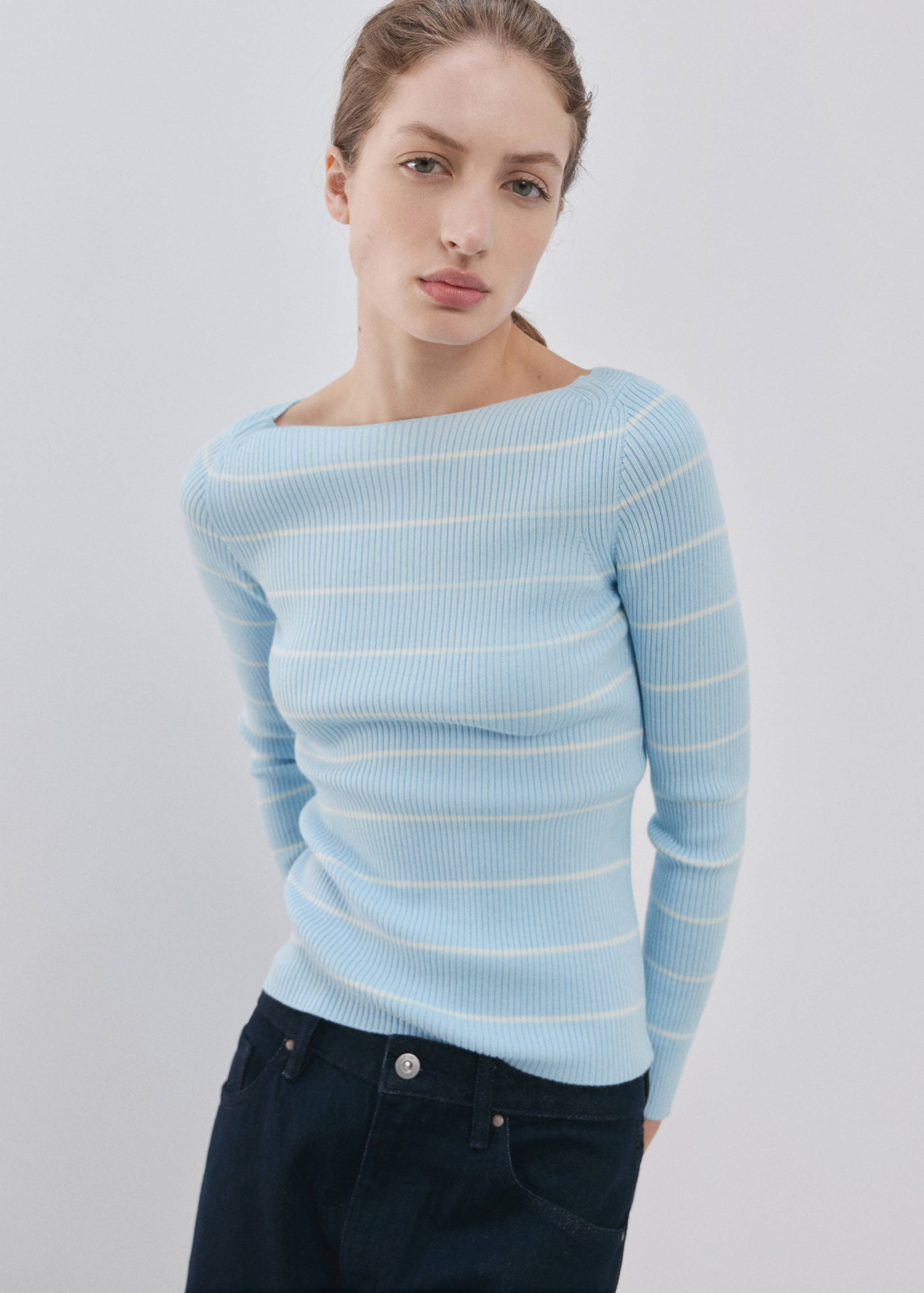 Boat-neck knitted sweater - Medium plane