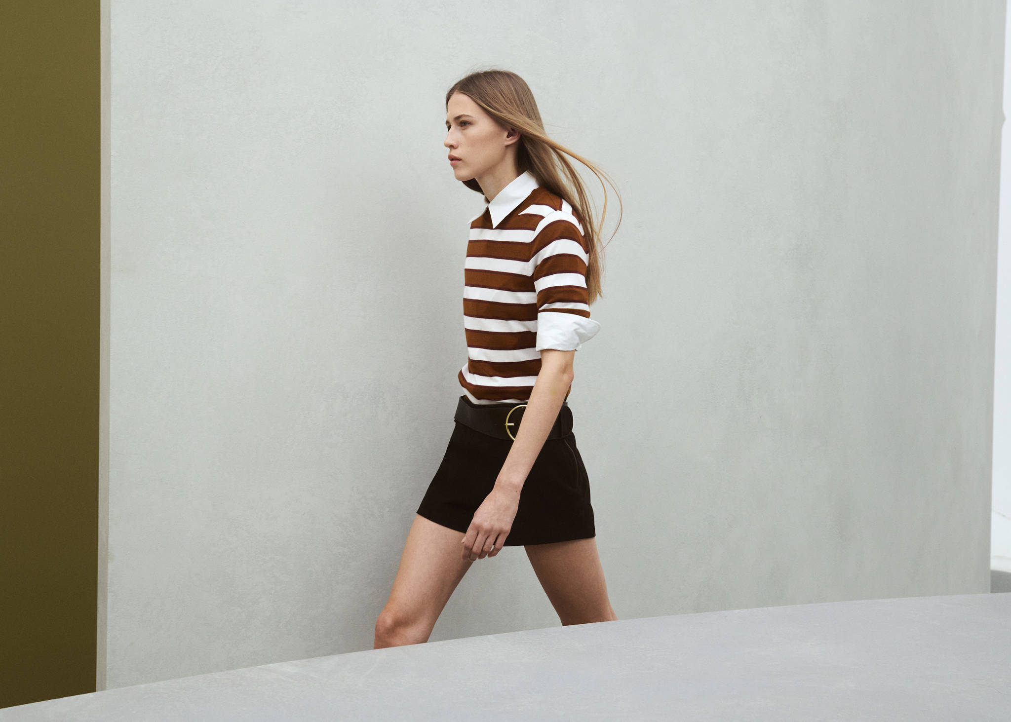 Short-sleeved knitted sweater - Panoramic plane
