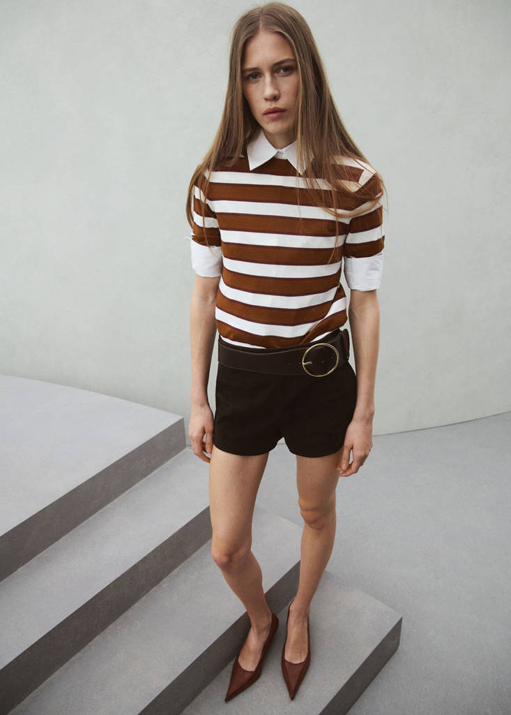 Short-sleeved knitted sweater — Caramel