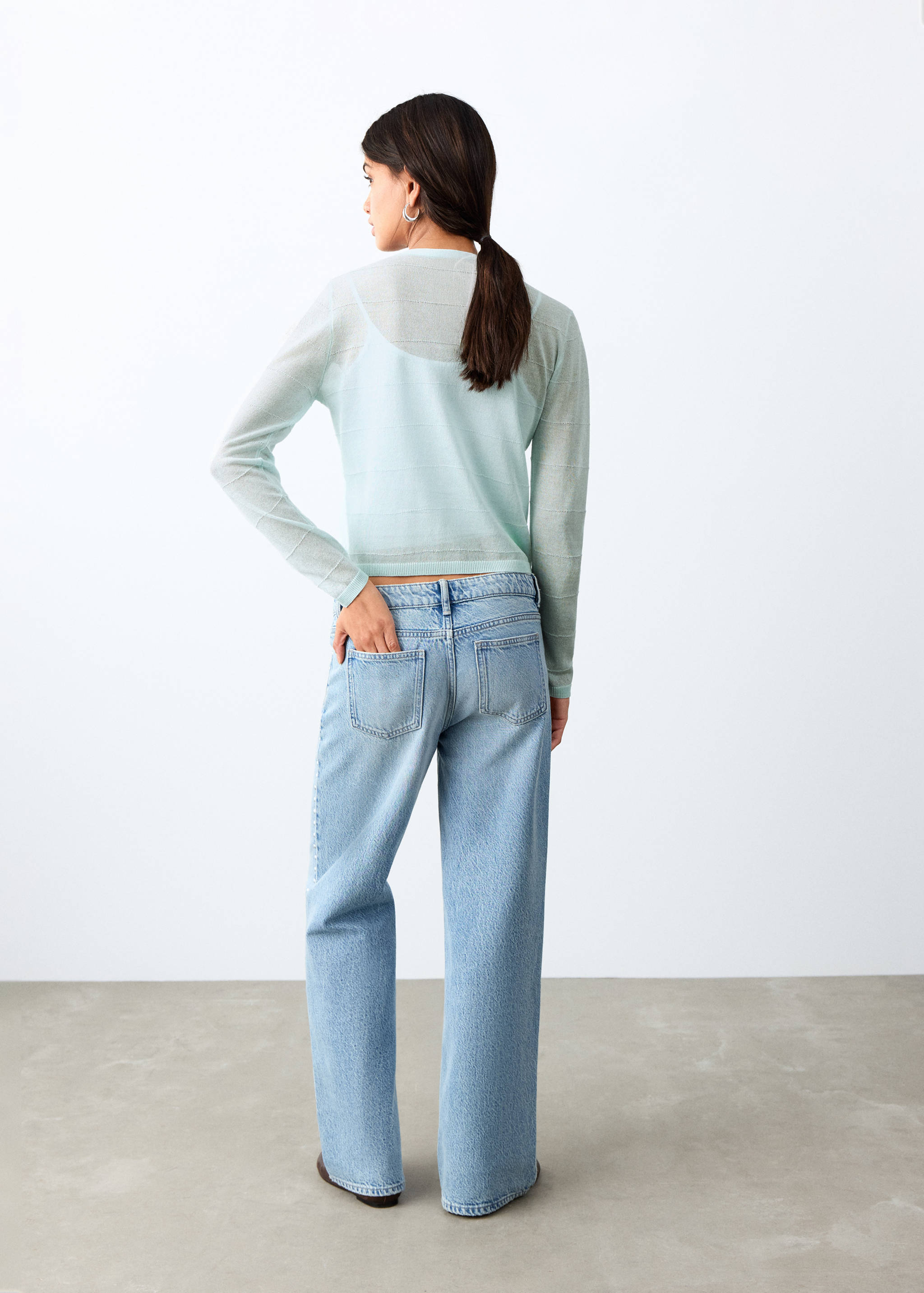 Jumper with slit detail - Reverse of the article