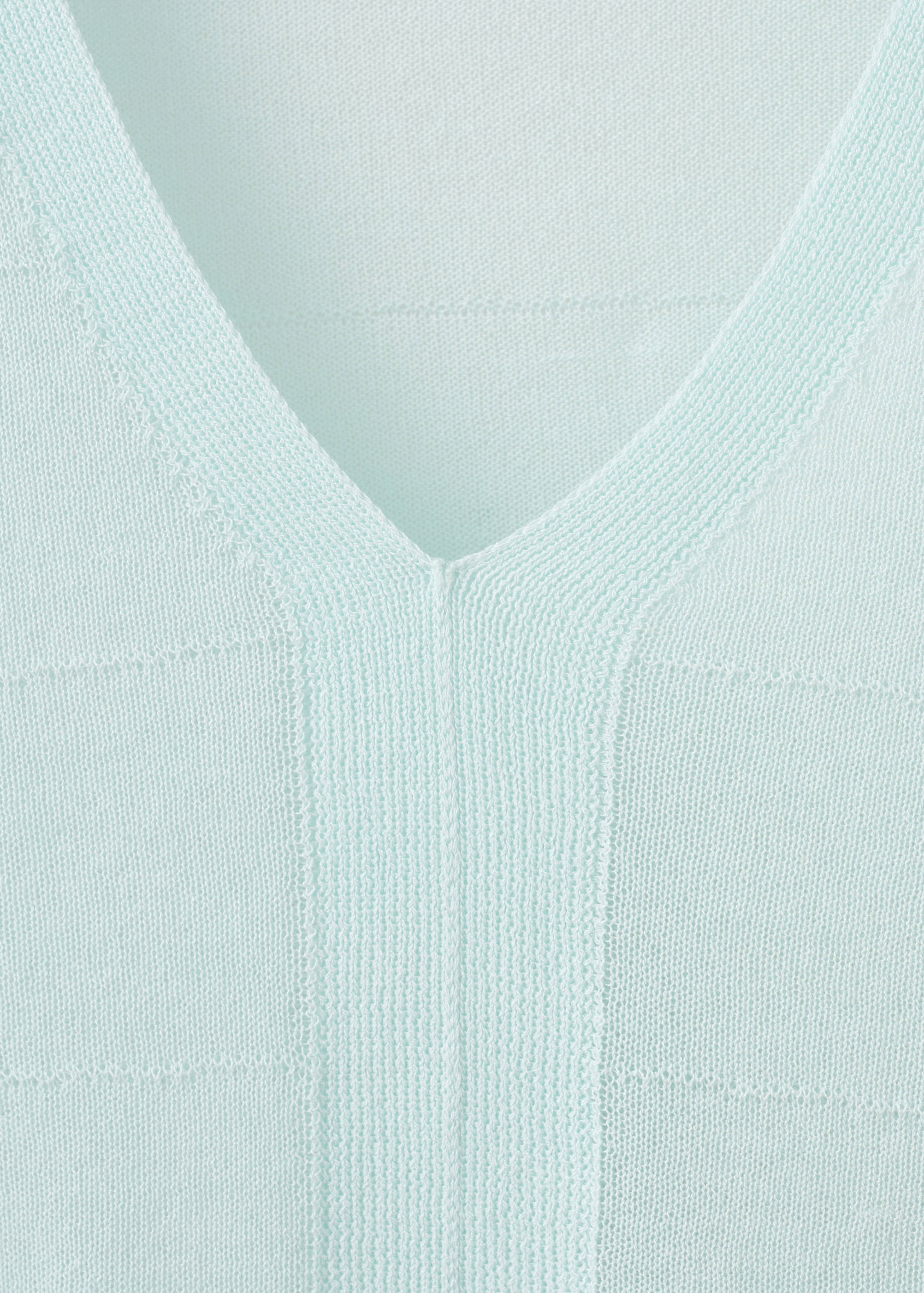 Jumper with slit detail - Details of the article 8