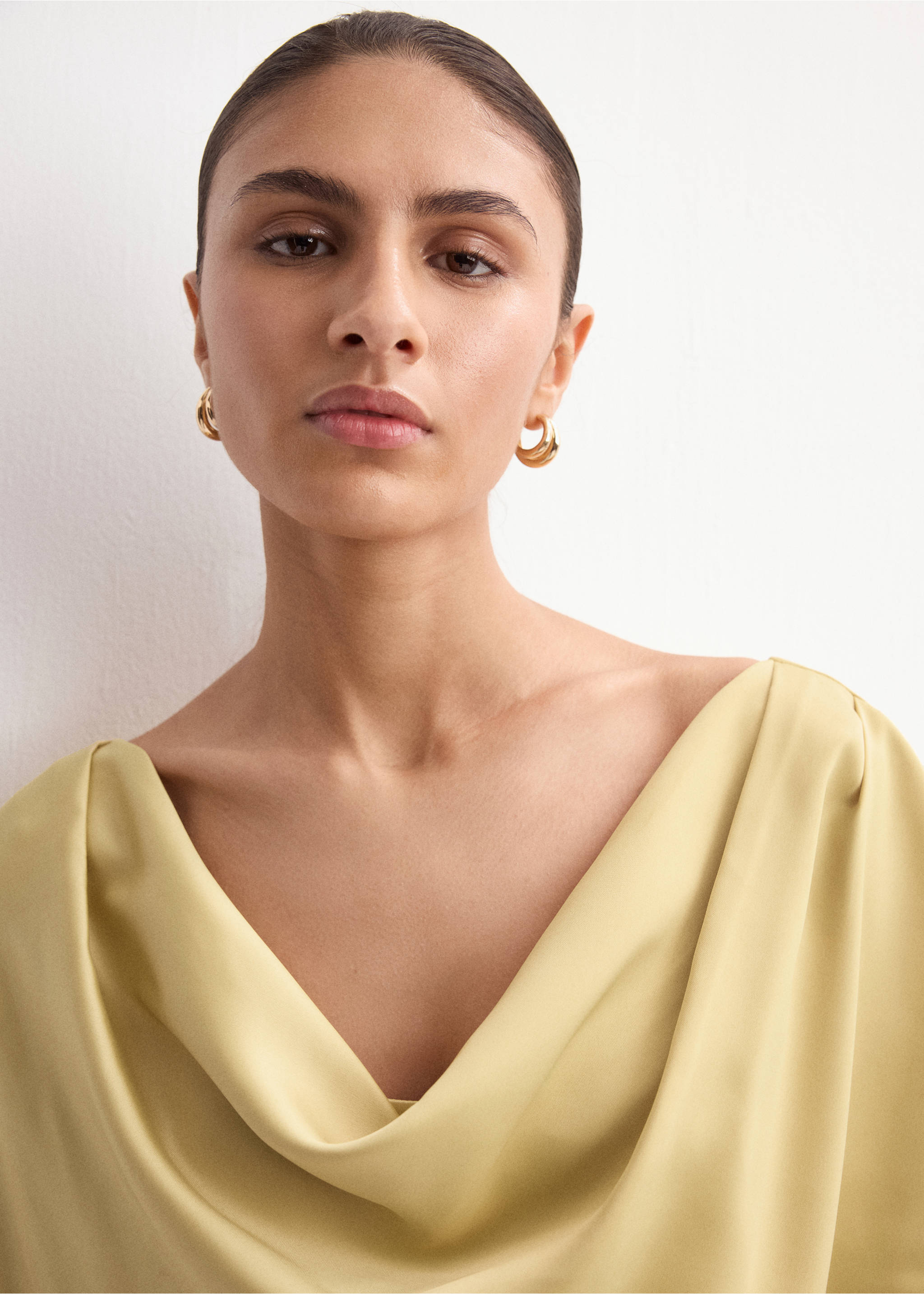 Vestit setinat coll drapejat - Detall de l'article 1, Beige. Ref: 27005822-00.