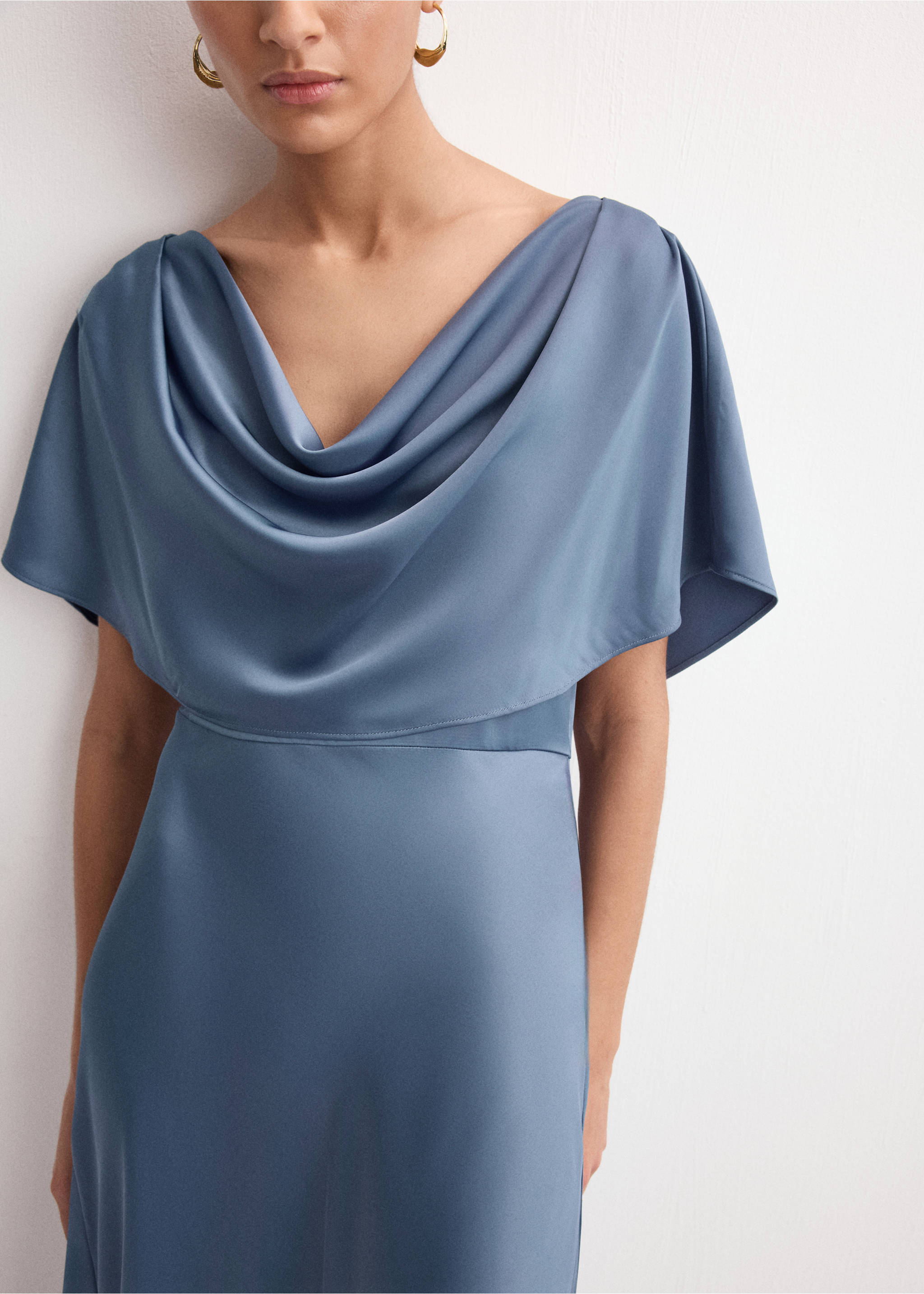 Draped neck satin dress - Medium plane, Charcoal. Ref: 27005822-00.
