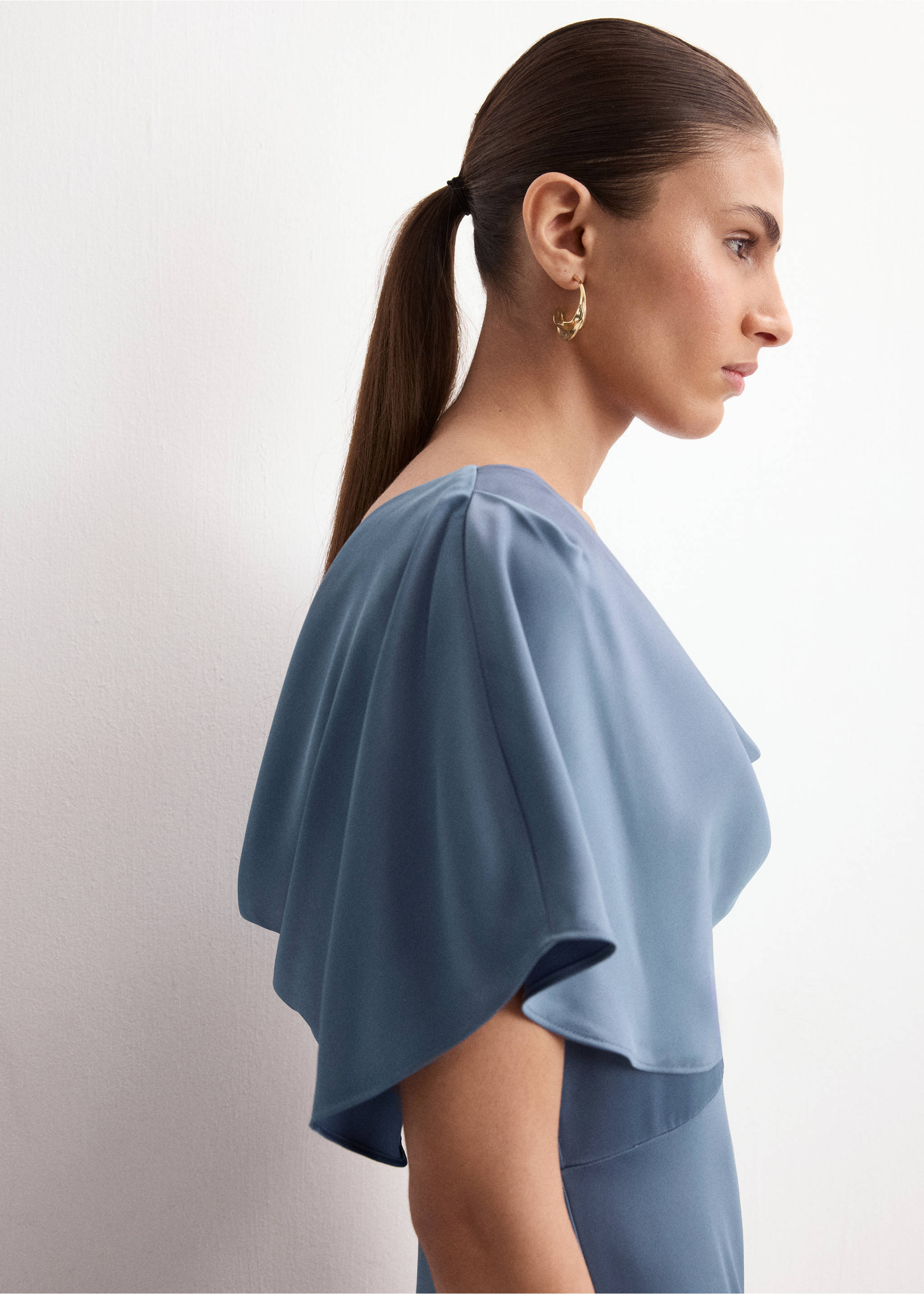 Draped neck satin dress - Details of the article 1, Charcoal. Ref: 27005822-00.