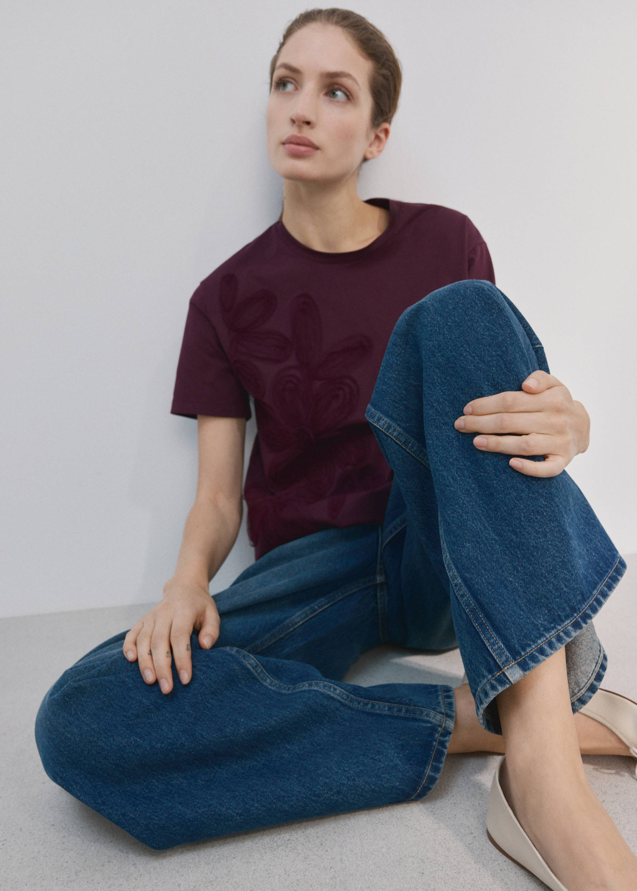 Floral-embroidered cotton t-shirt - Details of the article 2