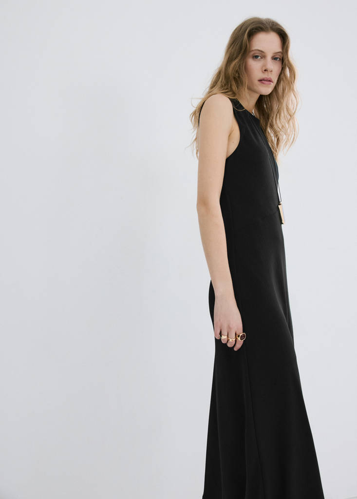 Midi-dress with open back — Black