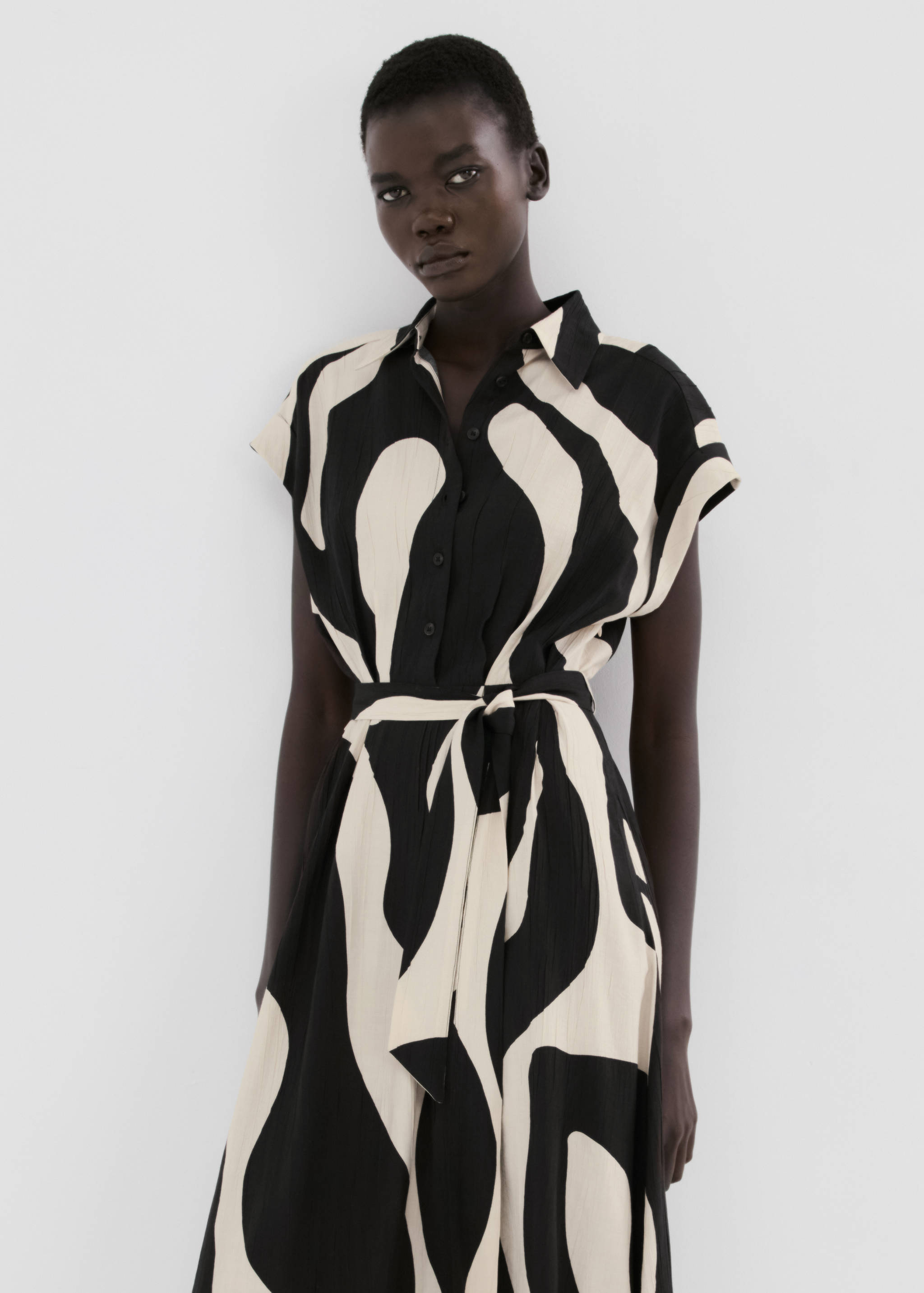 Long printed shirt dress - Details of the article 1