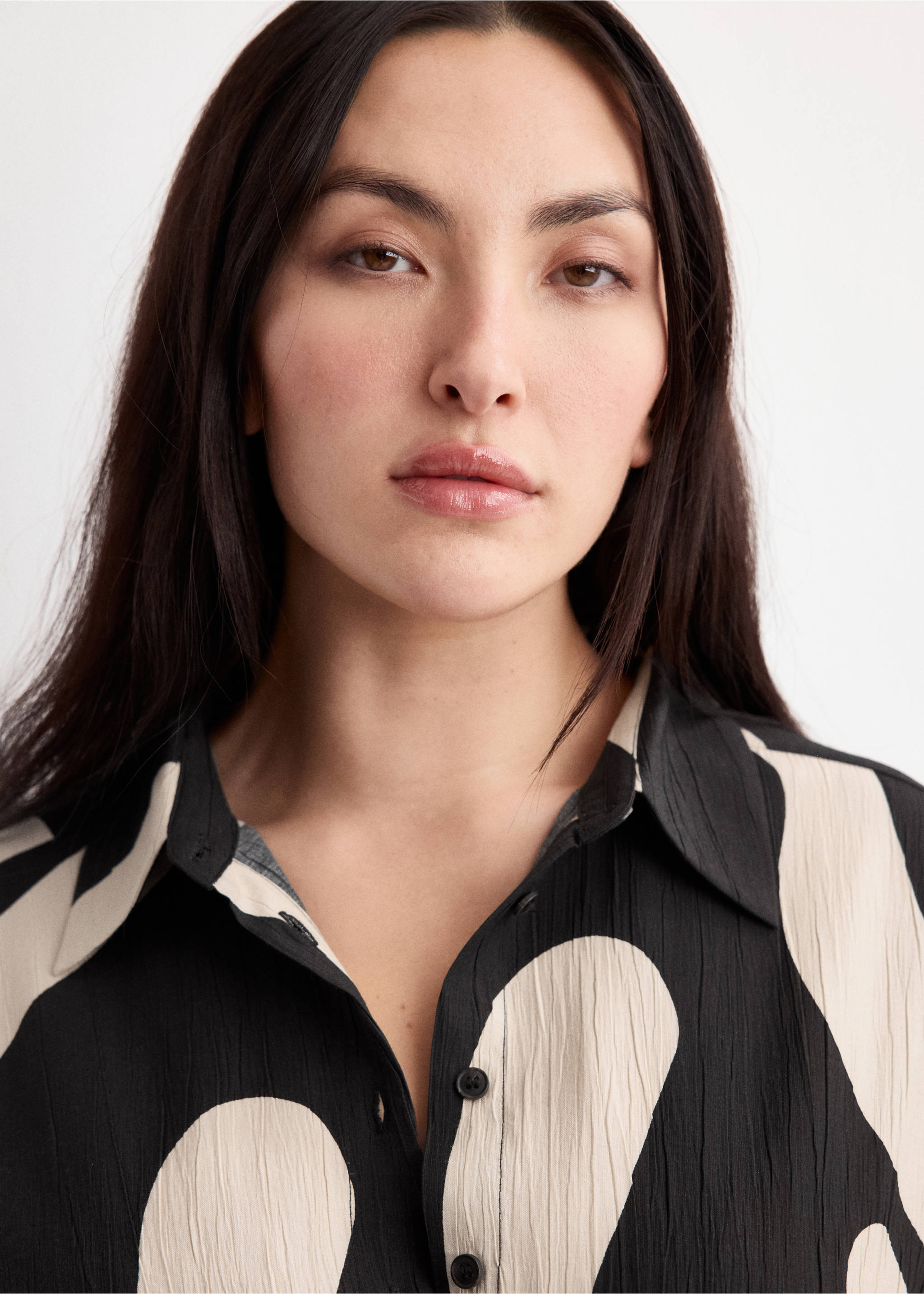 Long printed shirt dress - Details of the article 4, Black. Ref: 27005839-00.